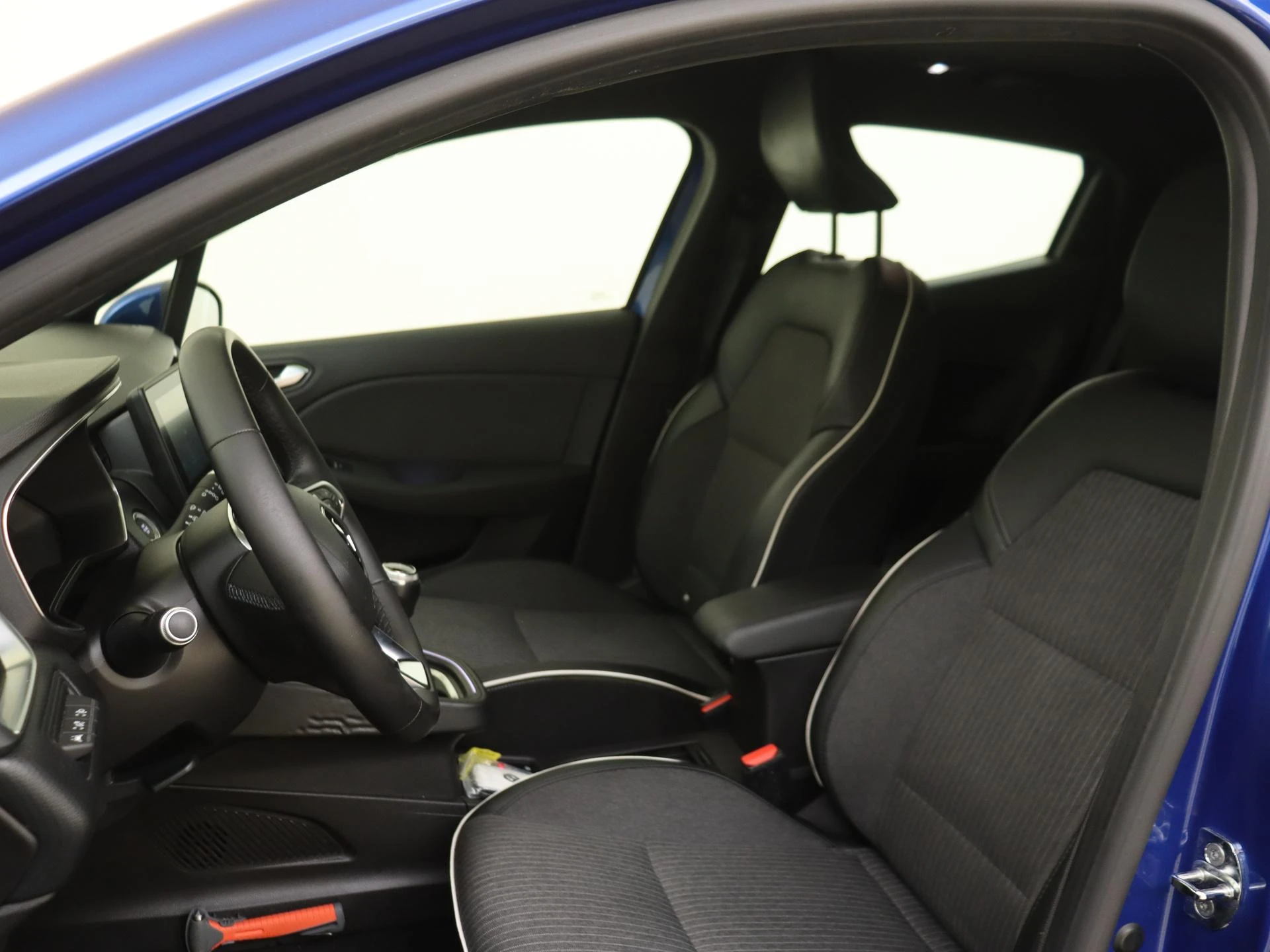 Renault-Clio-image-14