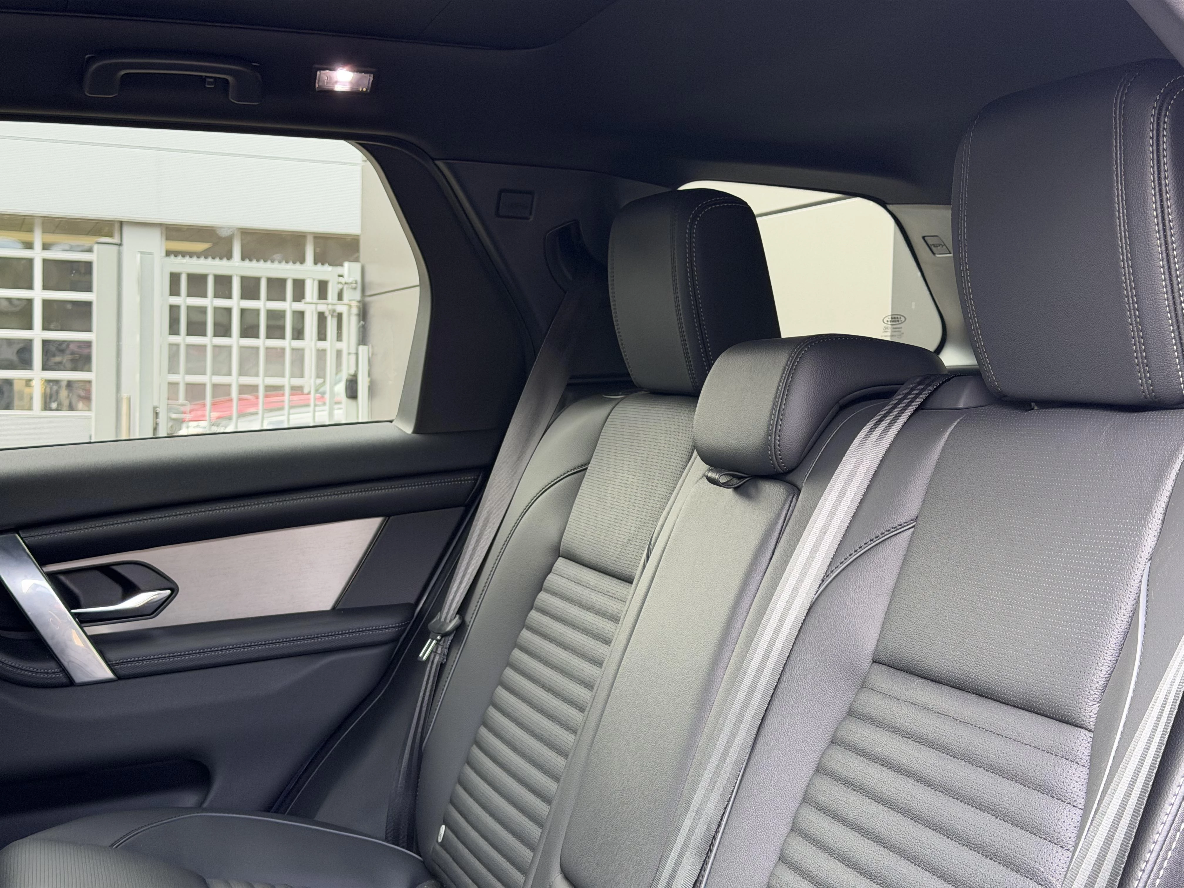 Land Rover Discovery Sport P270e Dynamic SE