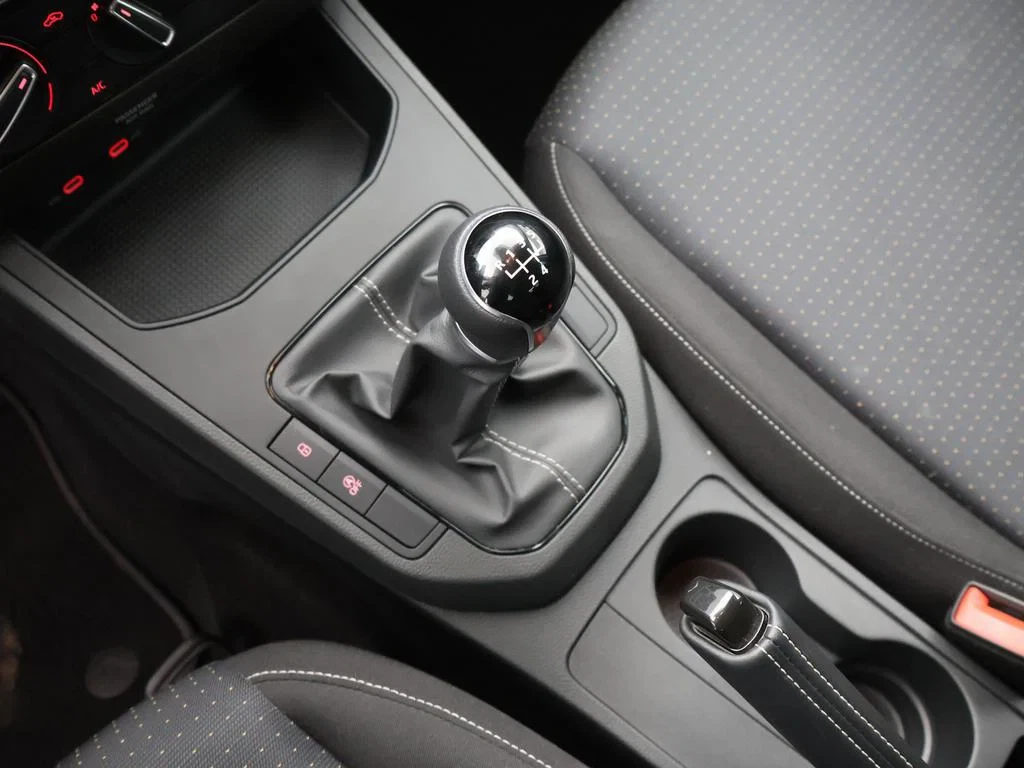 SEAT-Ibiza-image-15