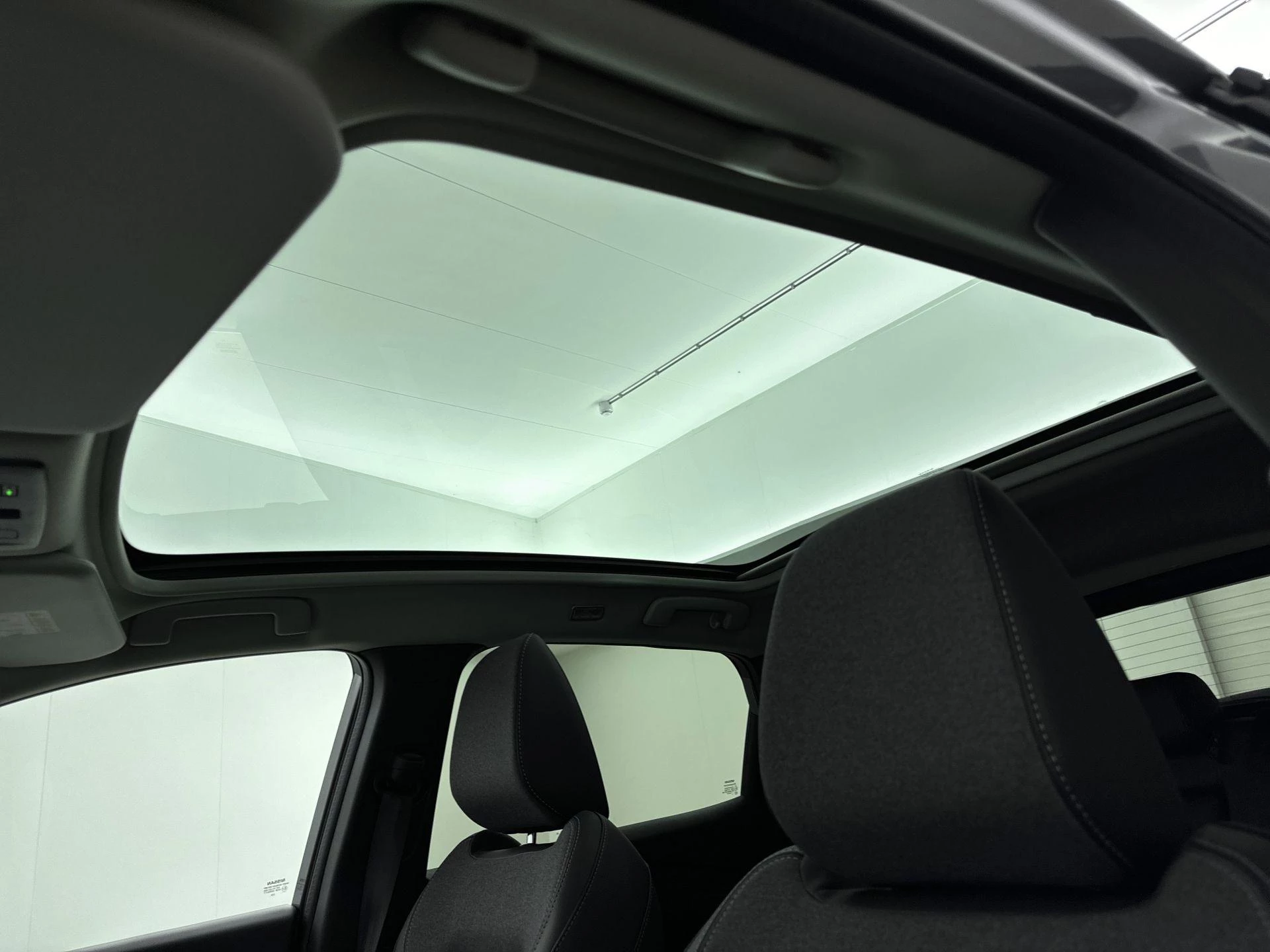 Nissan-QASHQAI-image-12