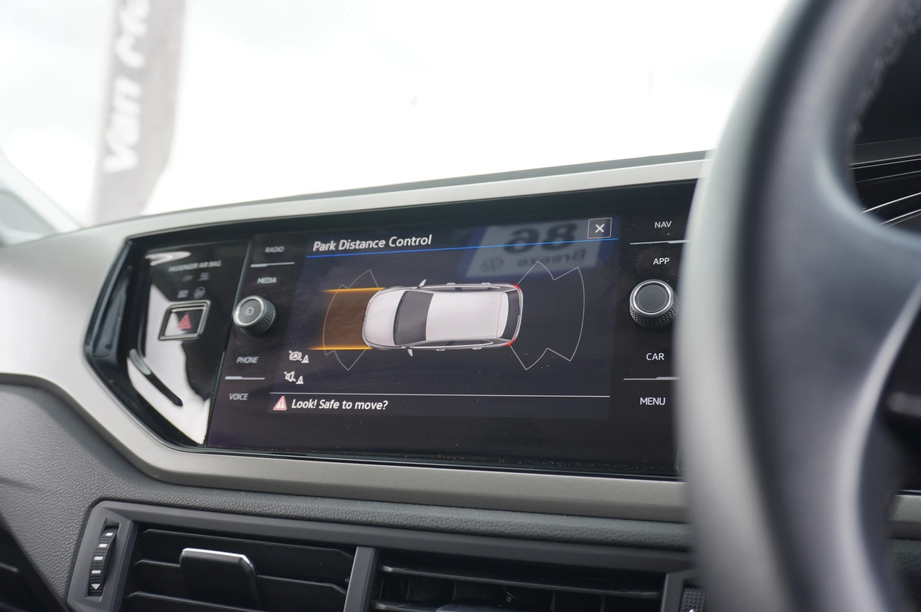 Volkswagen-Polo-image-21