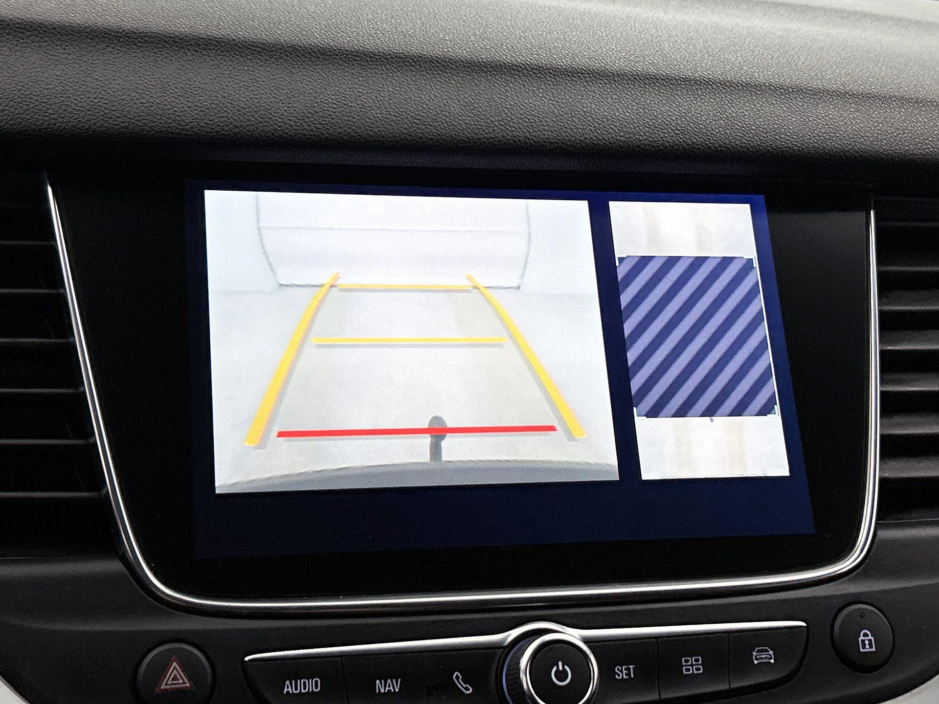 Opel-Grandland X-image-16