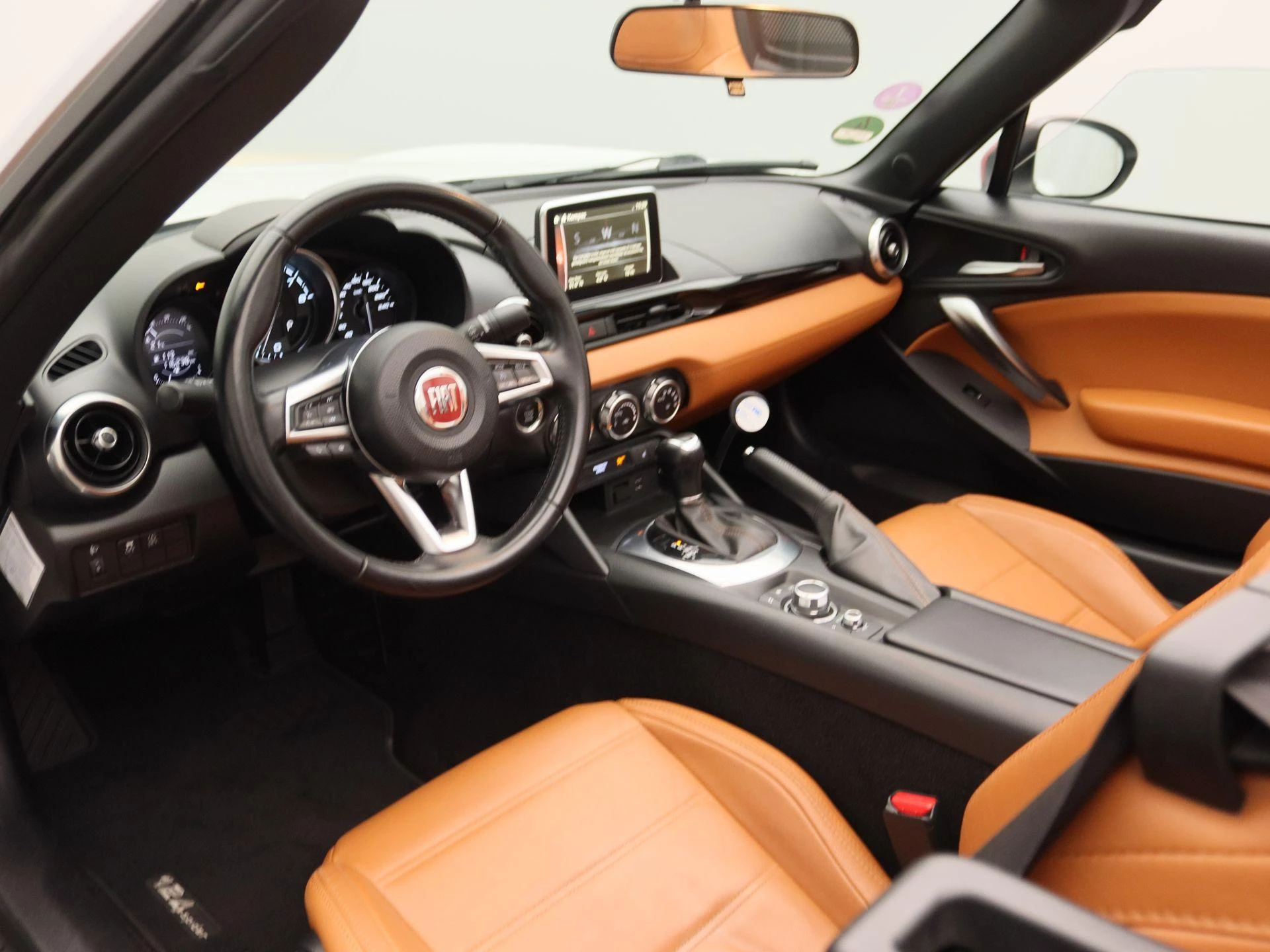 Fiat-124 Spider-image-25