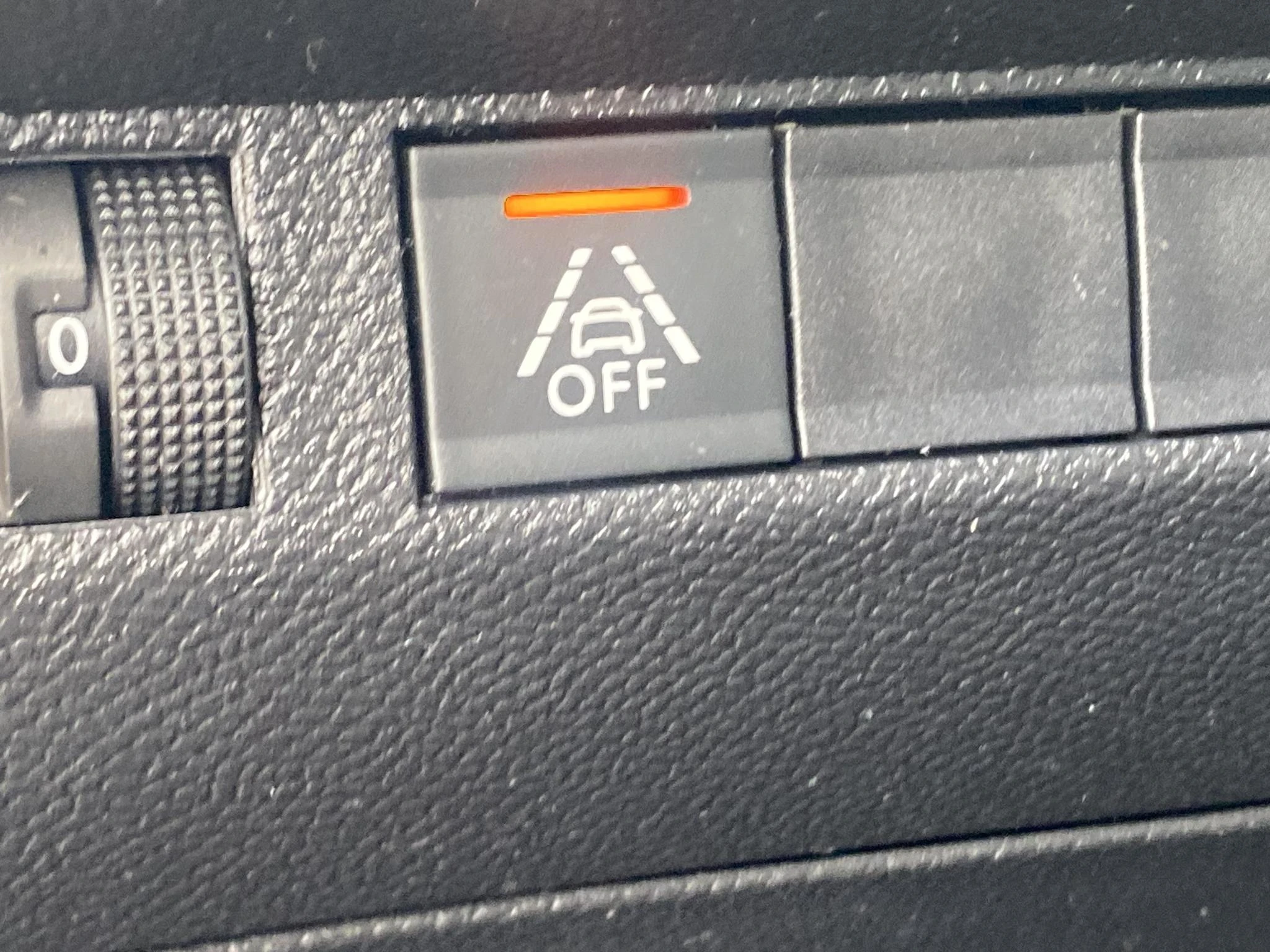 Peugeot-2008-image-32