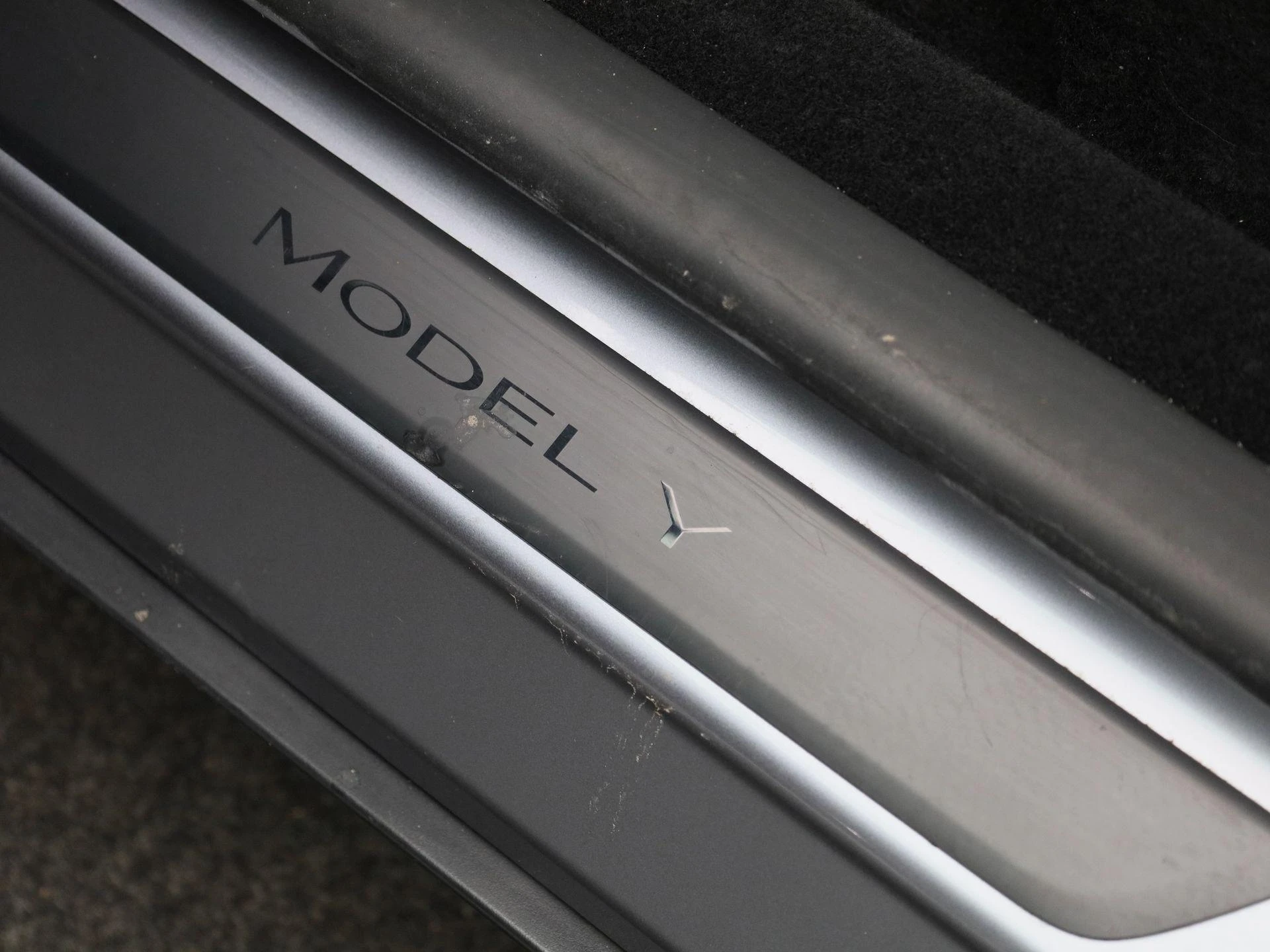 Tesla-Model Y-image-28