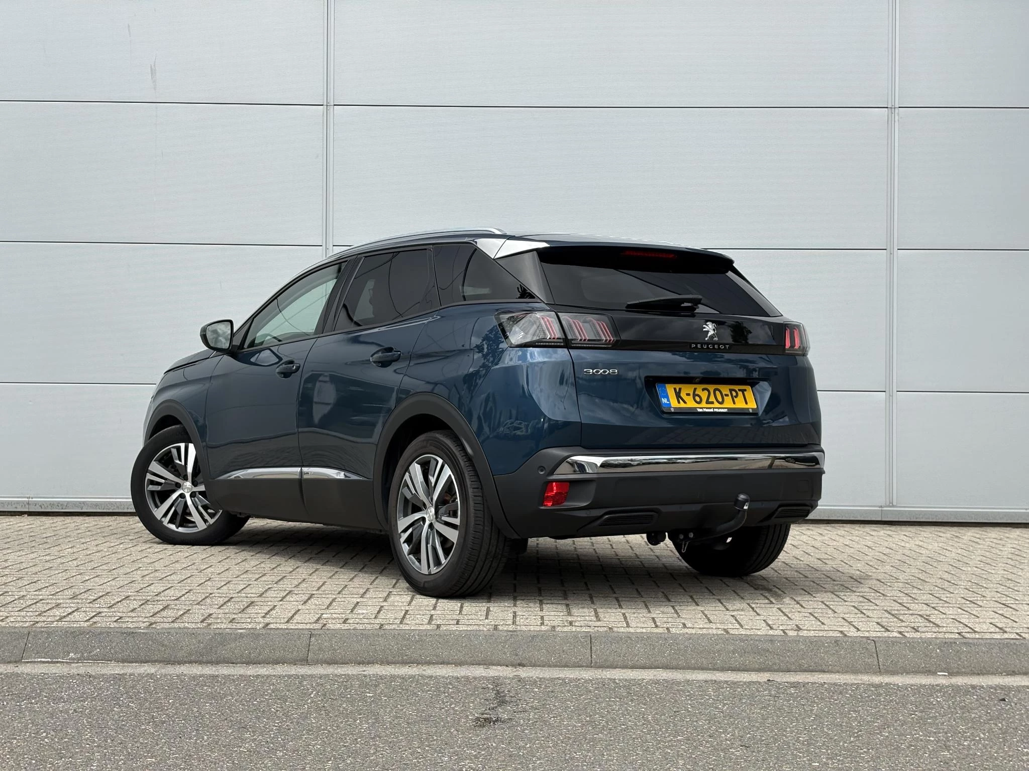 Peugeot 3008 1.2 PureTech Blue Lease Premium