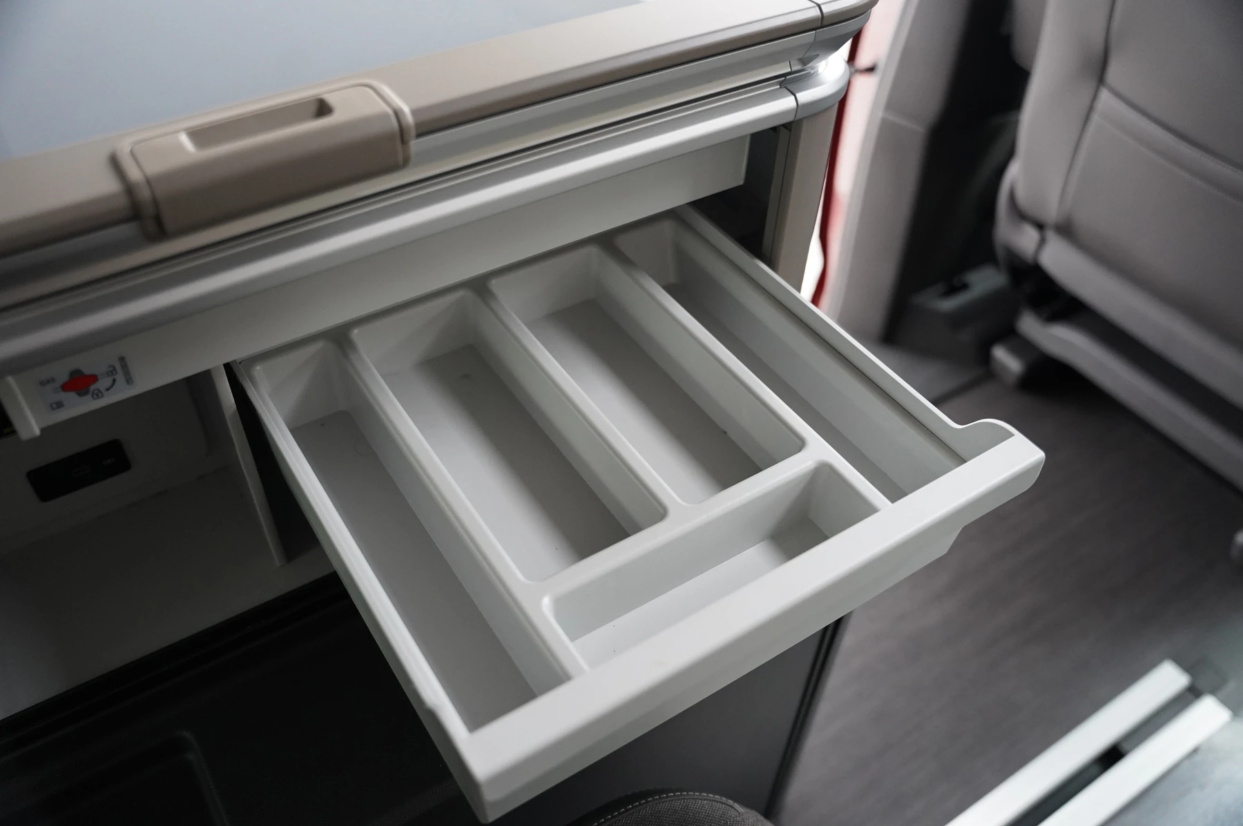 Volkswagen-California-image-34