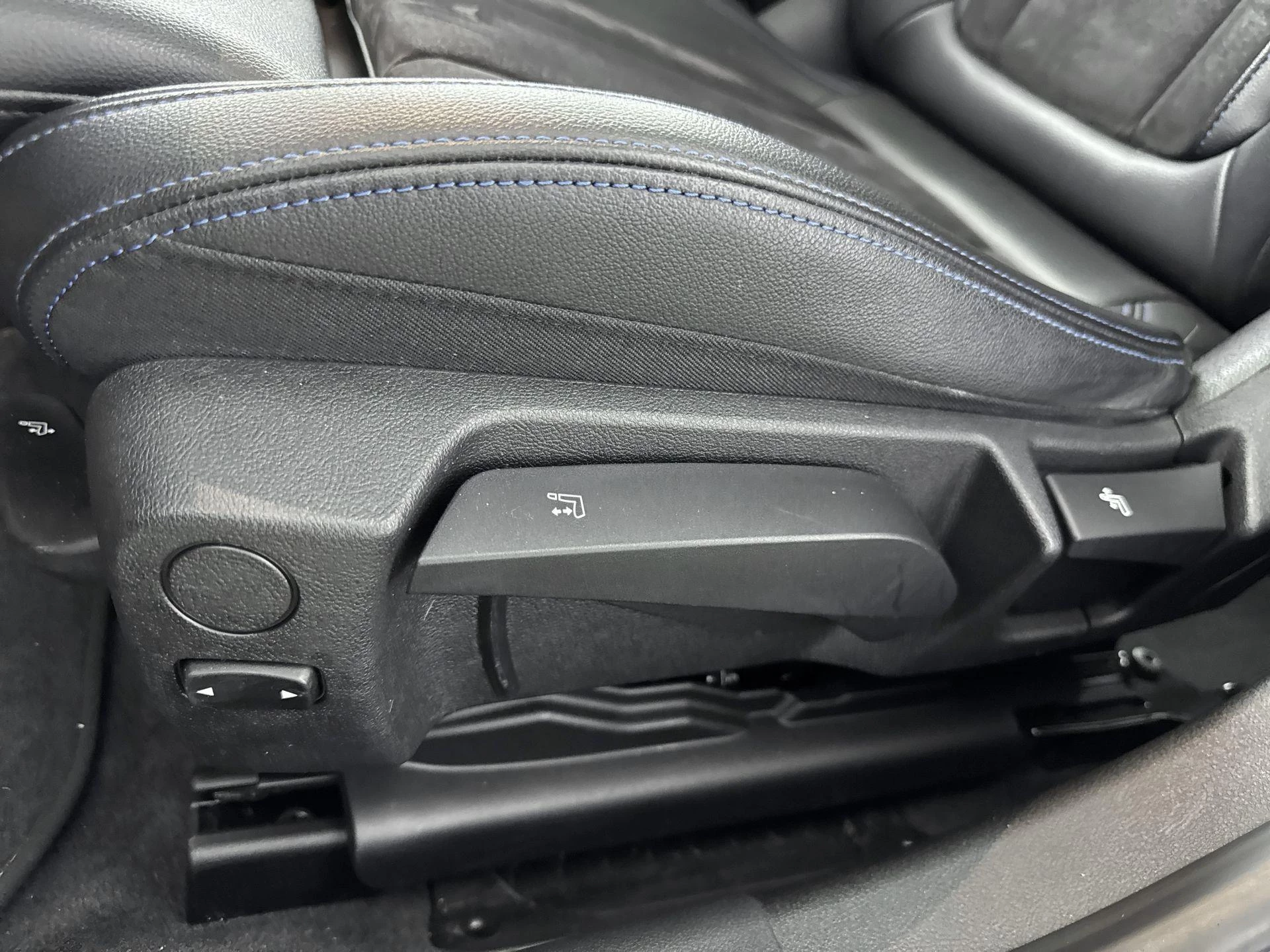 BMW-3 Serie-image-18