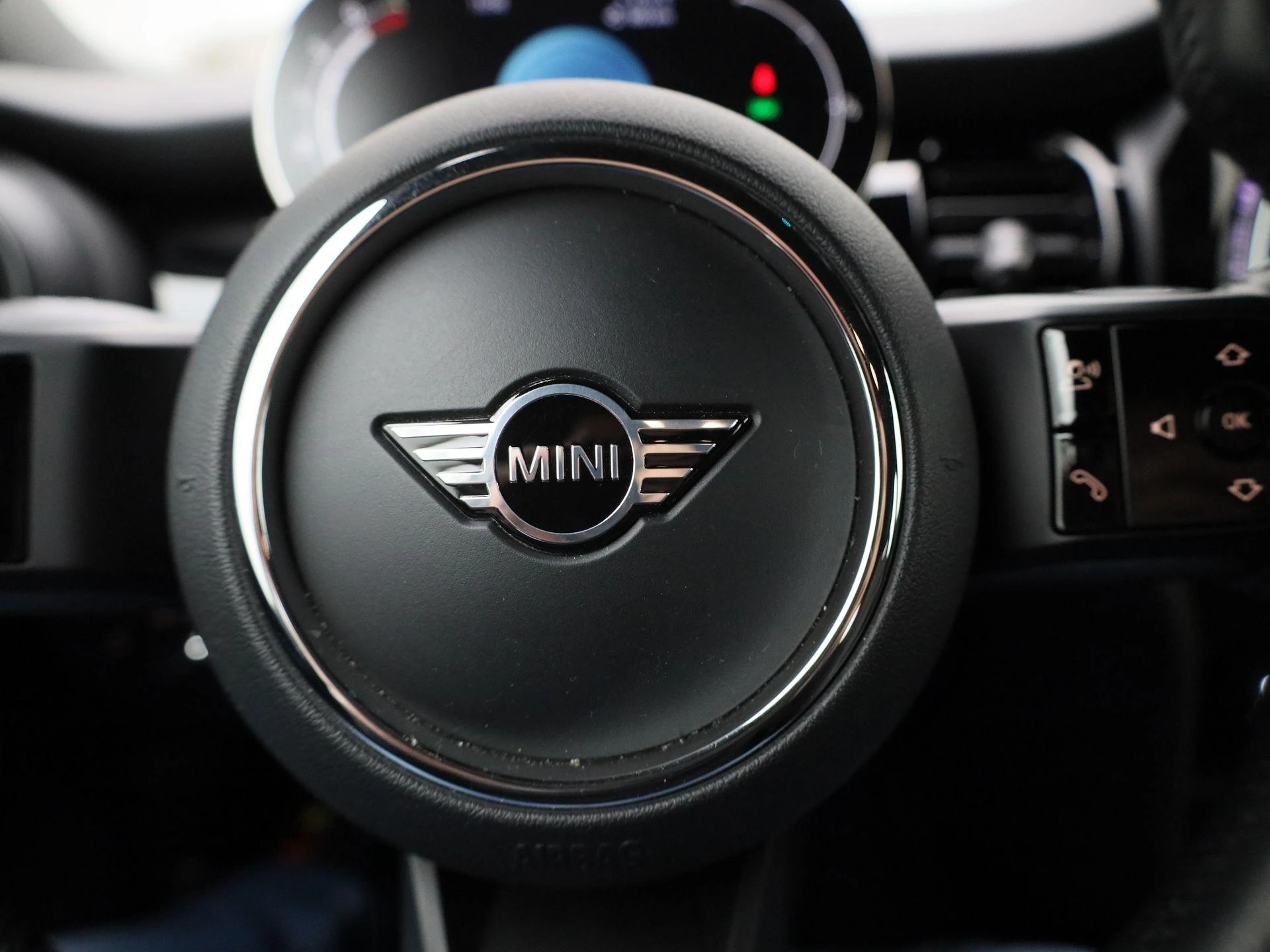 MINI-Cooper-image-23