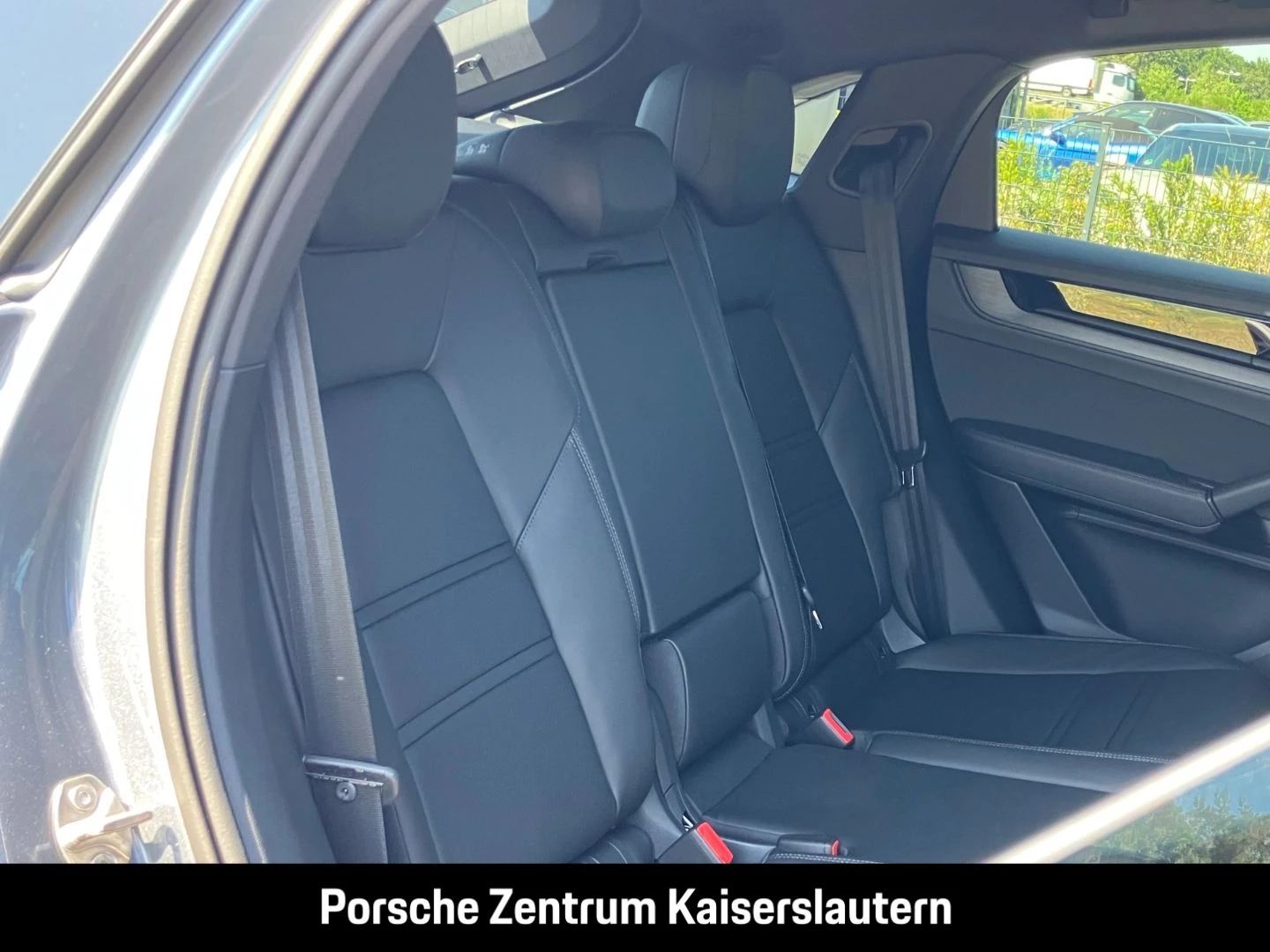 Porsche-Cayenne-image-32