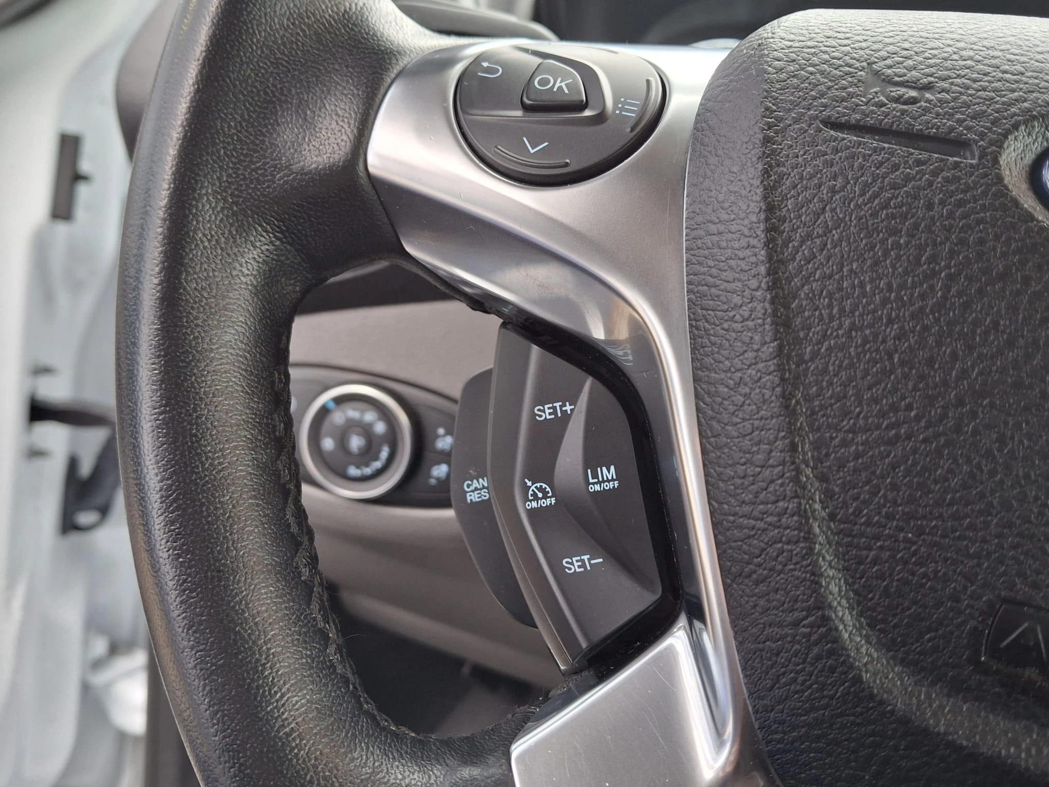 Ford-Transit Connect-image-11