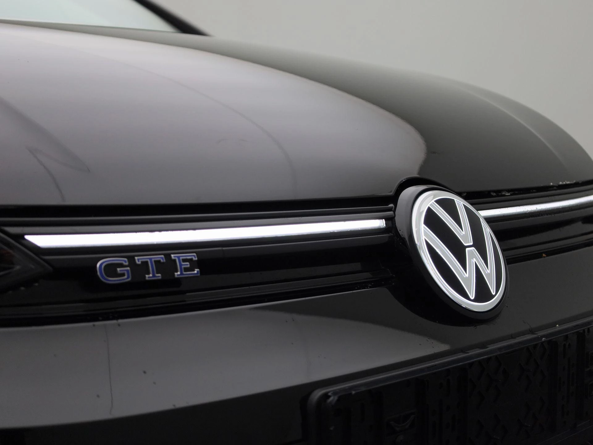 Volkswagen-Golf-image-39