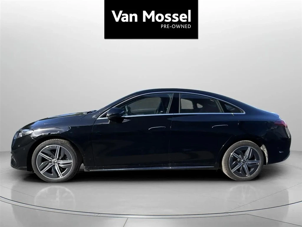 Mercedes-Benz-CLA-image-7