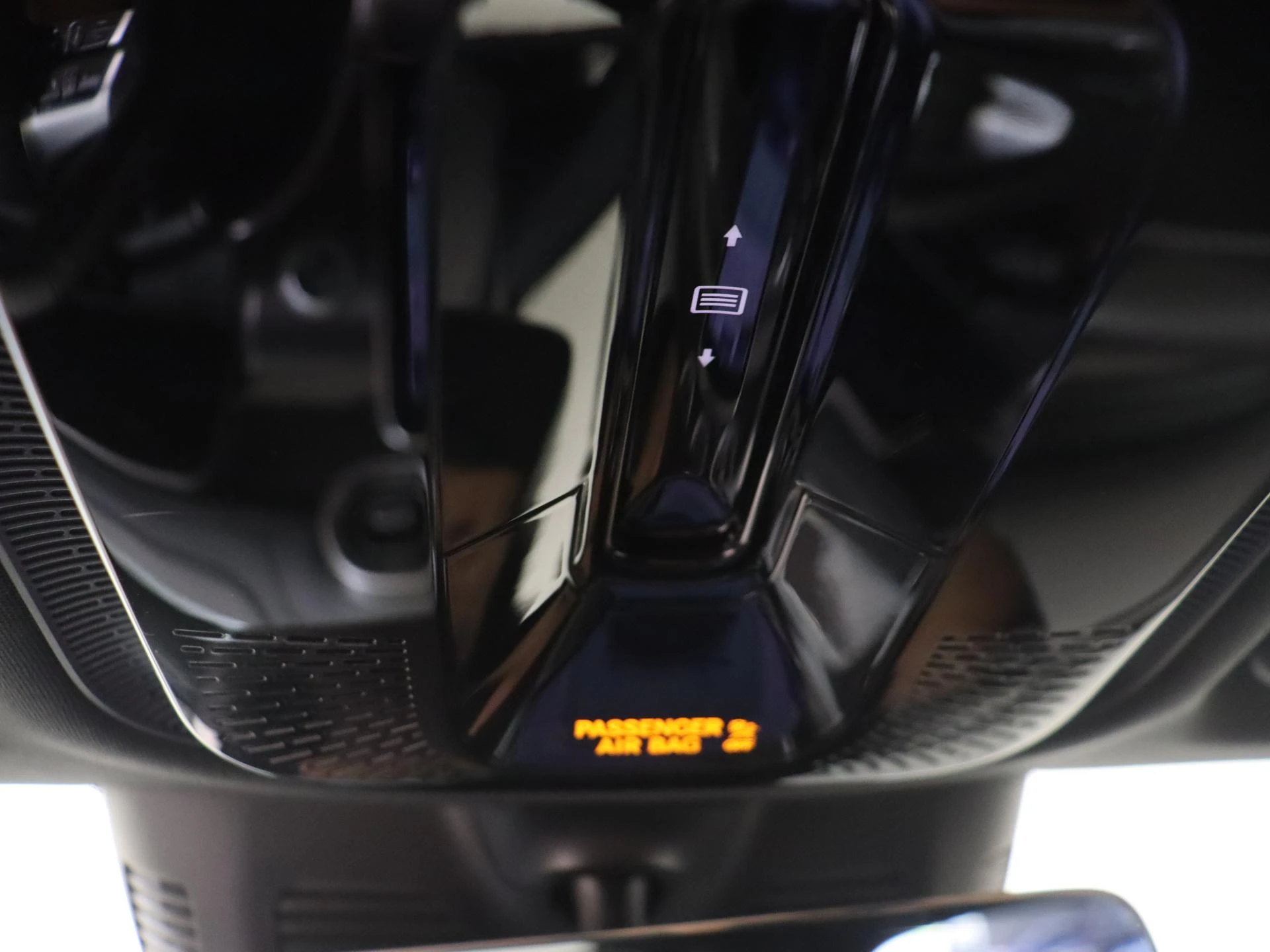 Mercedes-Benz-GLC-image-22