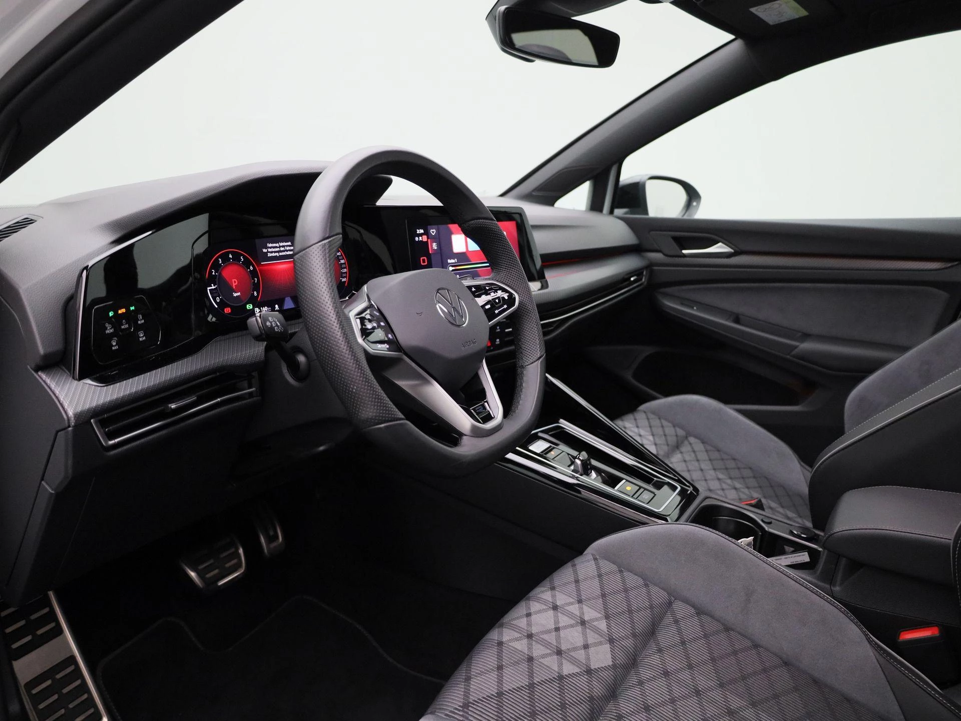 Volkswagen-Golf-image-28