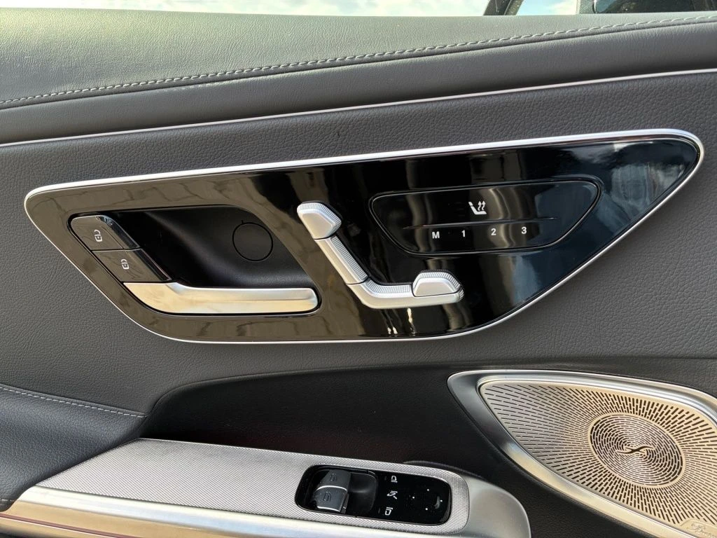 Mercedes-Benz-CLE 200-image-8