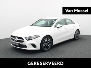 Mercedes-Benz A-Klasse 180 Luxury Line Limousine + LEDER + TREKHAAK + CAMERA +