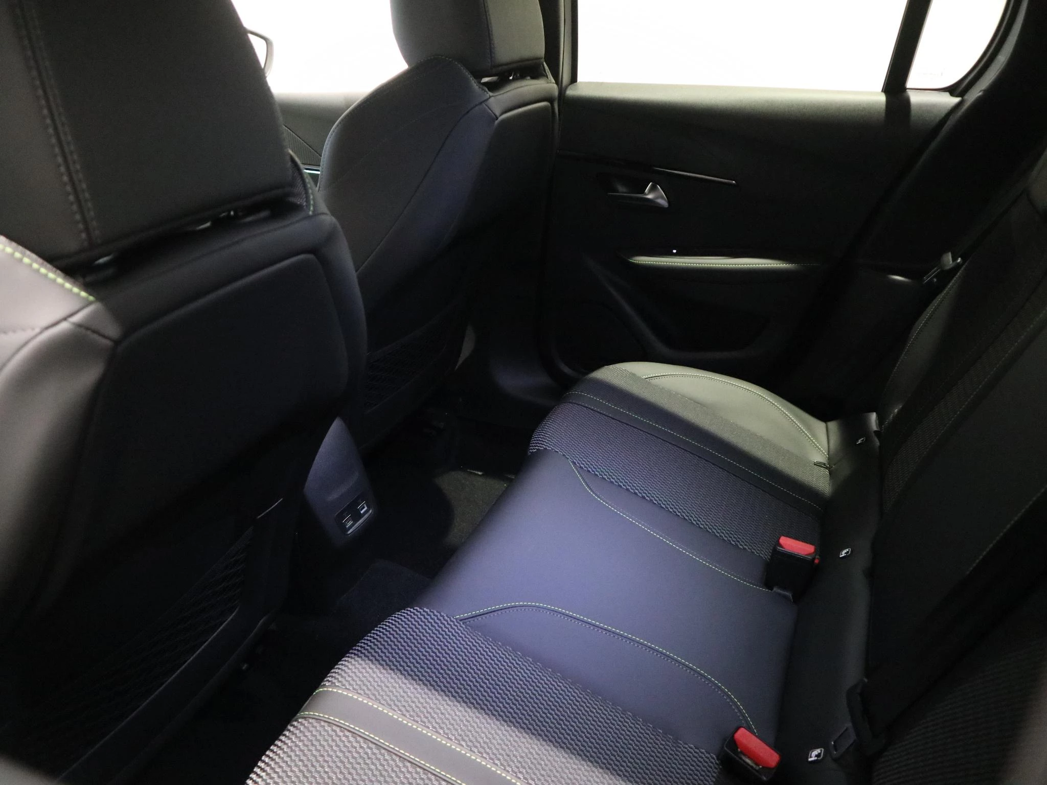 Peugeot-208-image-10