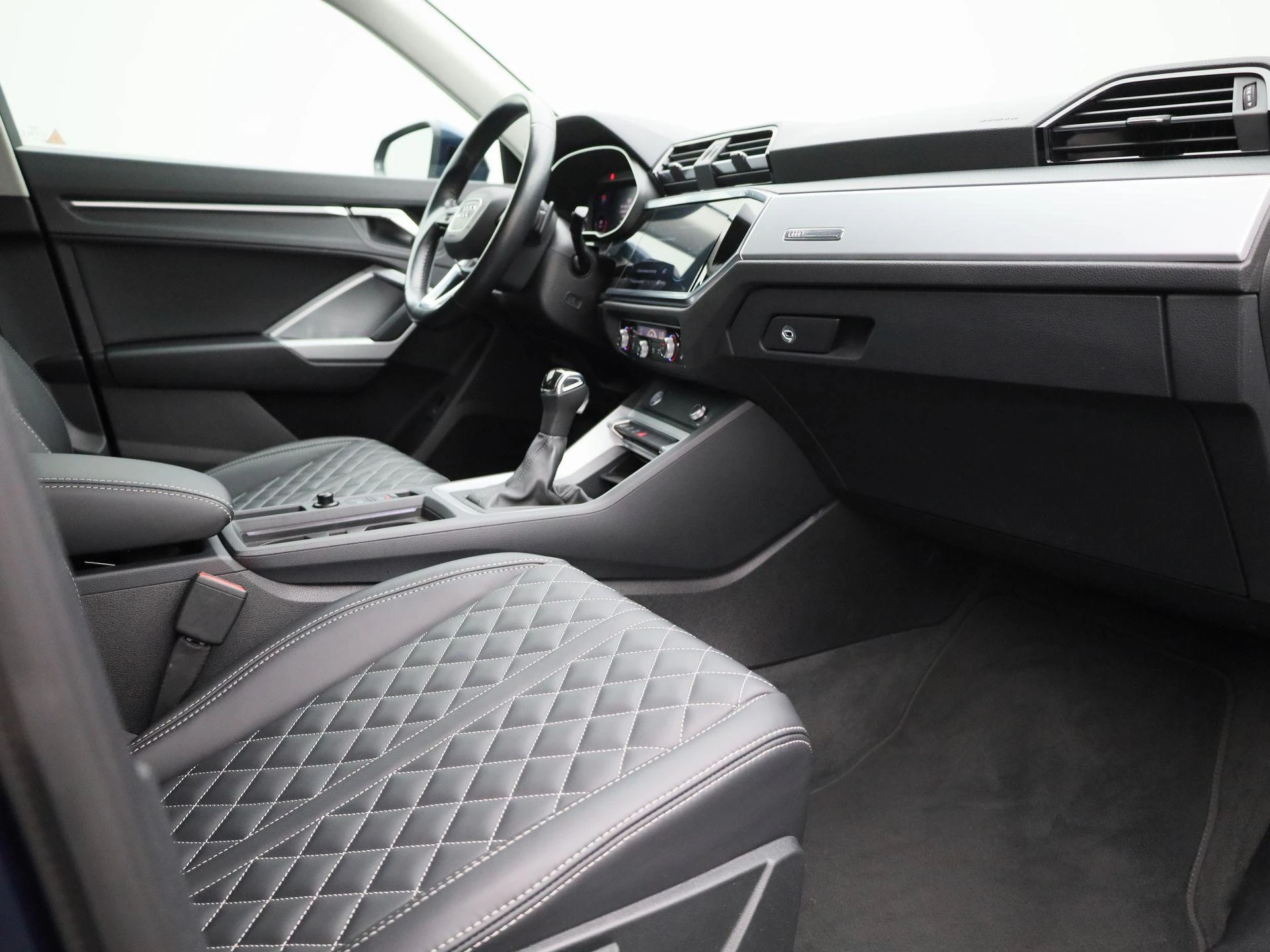 Audi-Q3-image-39
