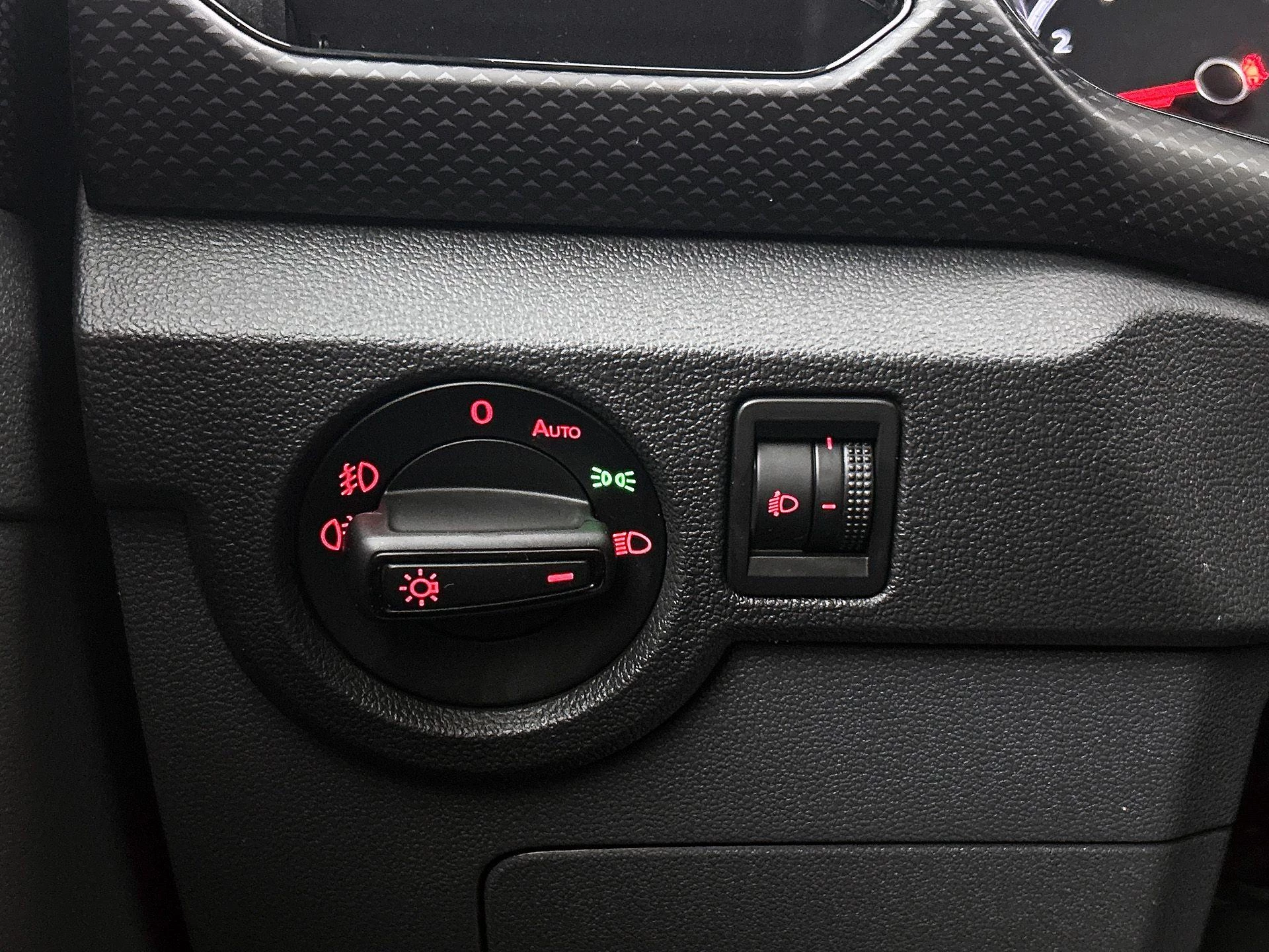 Volkswagen-T-Cross-image-23