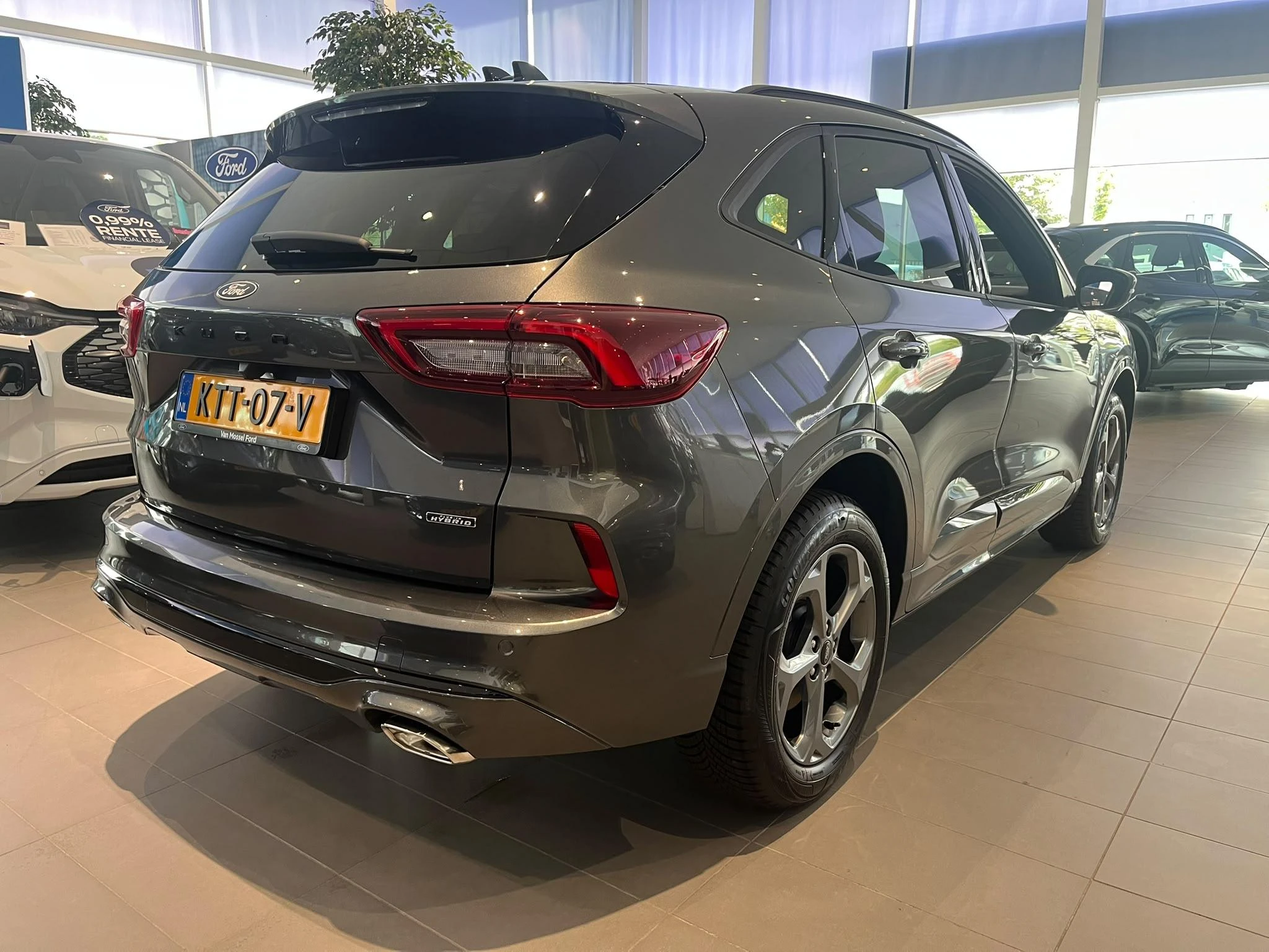 Ford-Kuga-image-4