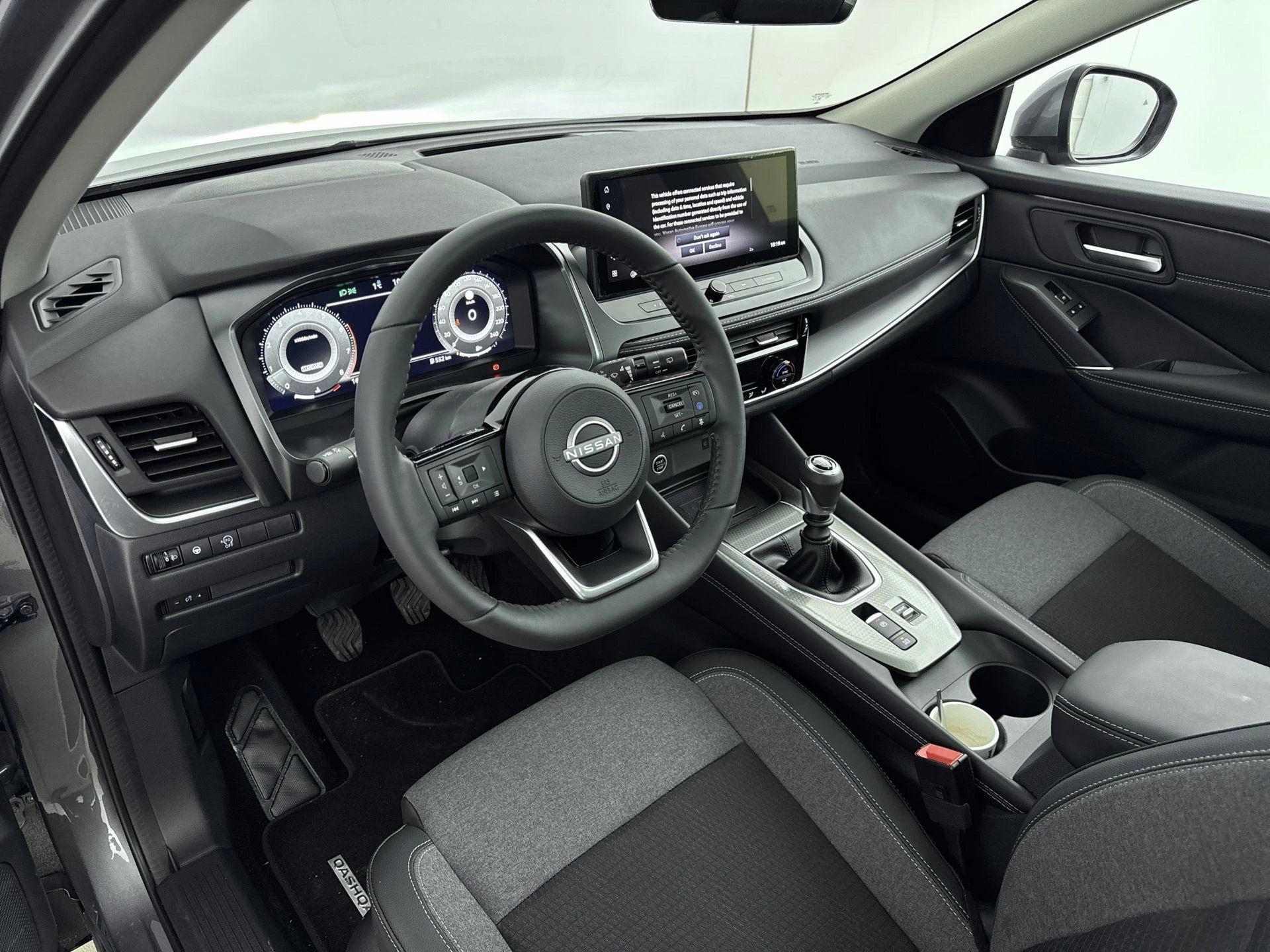Nissan-QASHQAI-image-7