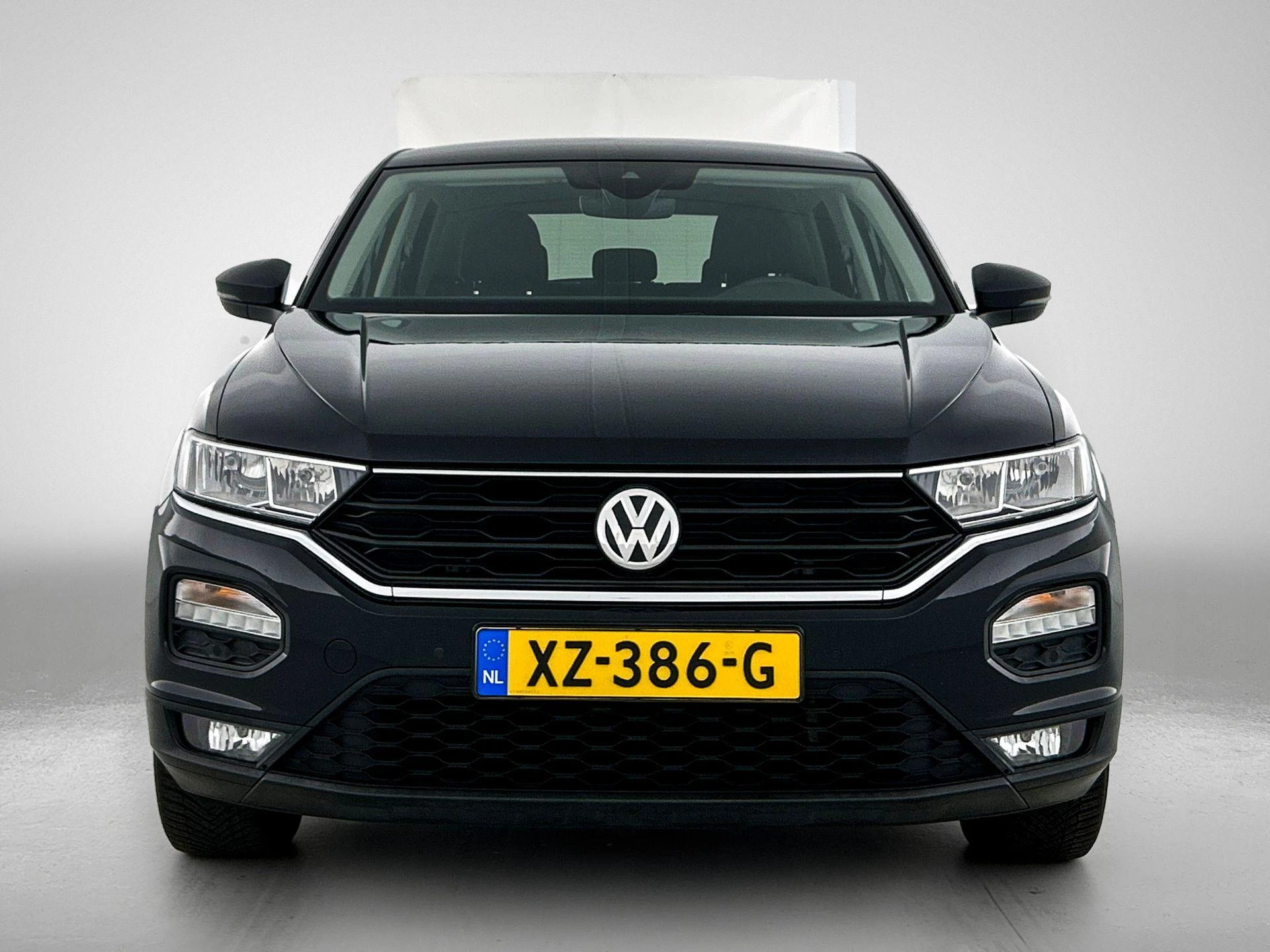 Volkswagen-T-Roc-image-4