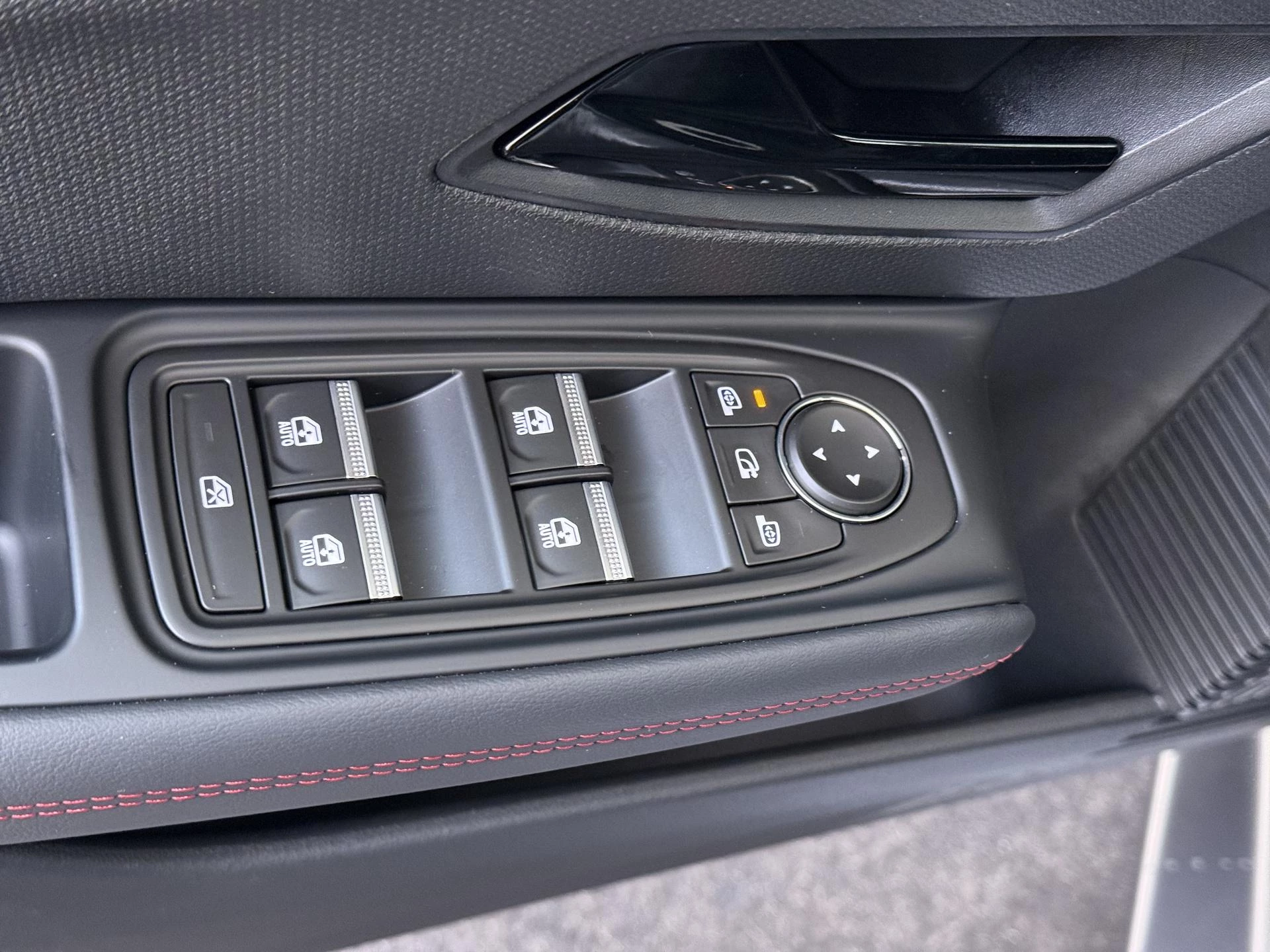 Renault-Clio-image-28