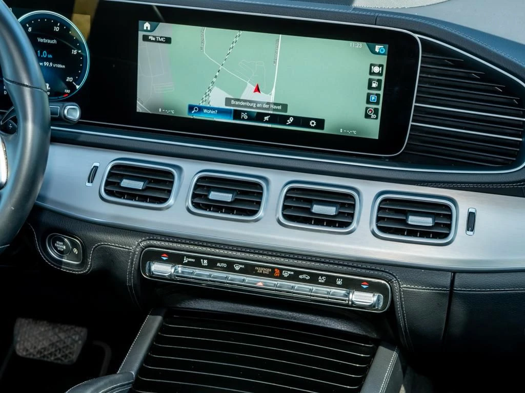 Mercedes-Benz-GLE 400 d-image-10