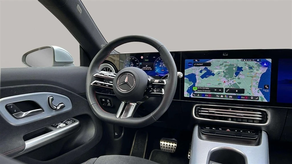 Mercedes-Benz-CLA-image-11