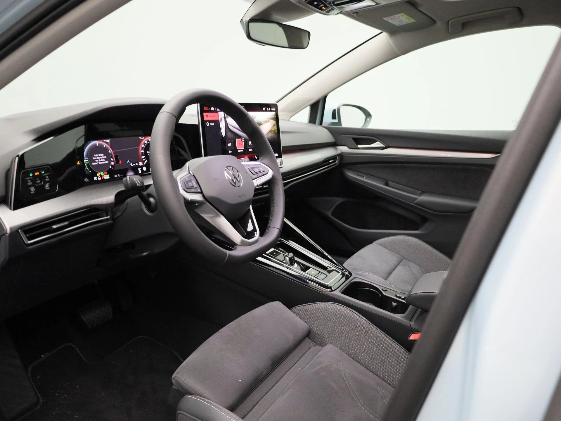 Volkswagen-Golf-image-33