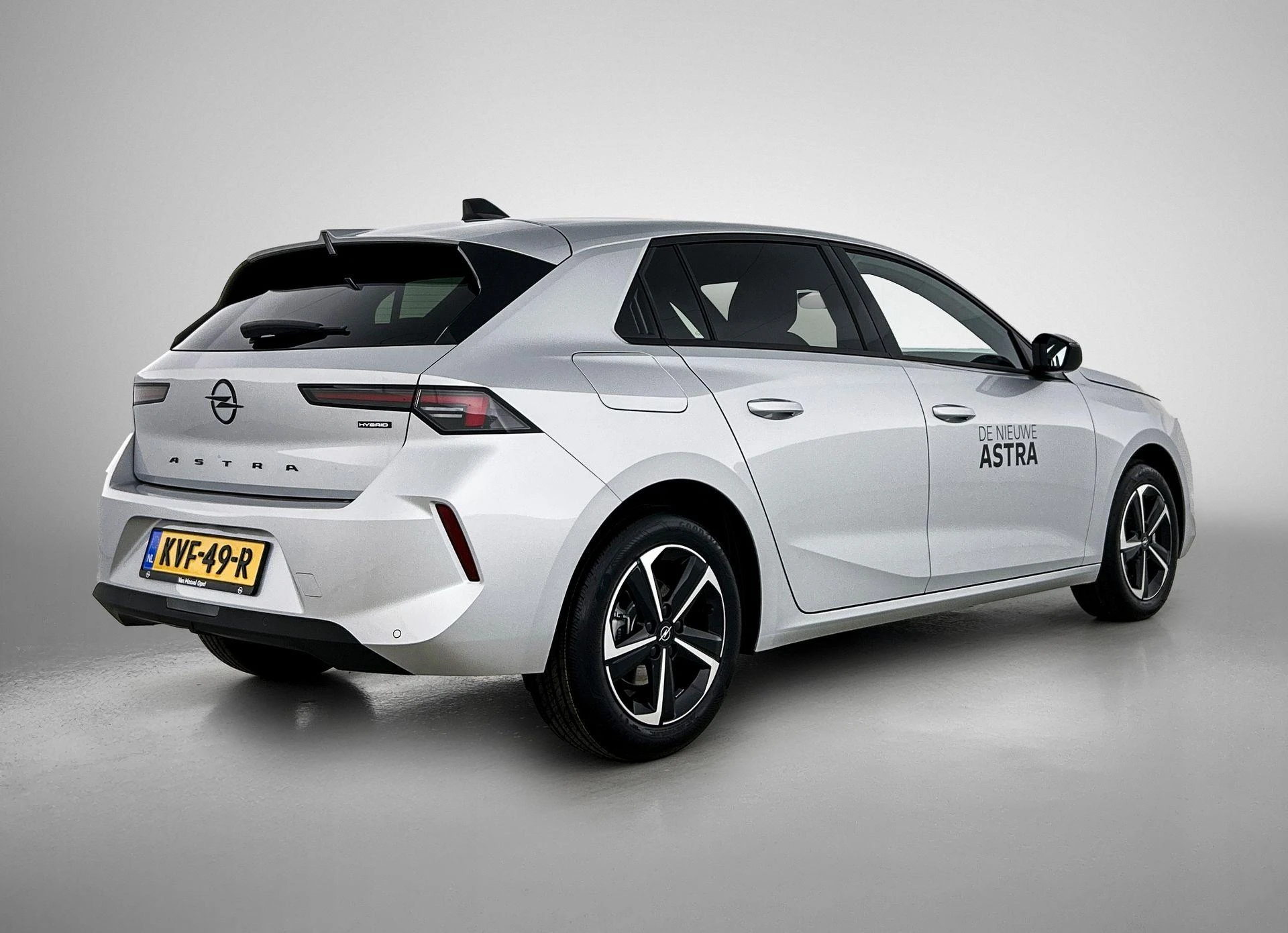 Opel-Astra-image-3