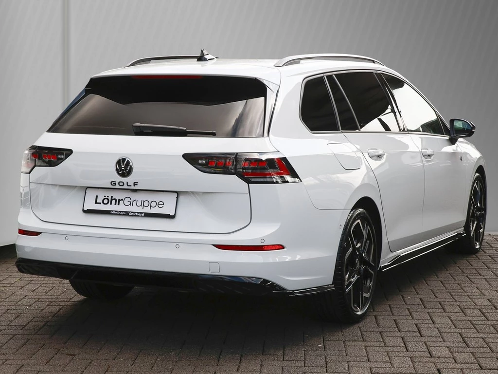 Volkswagen-Golf-image-3
