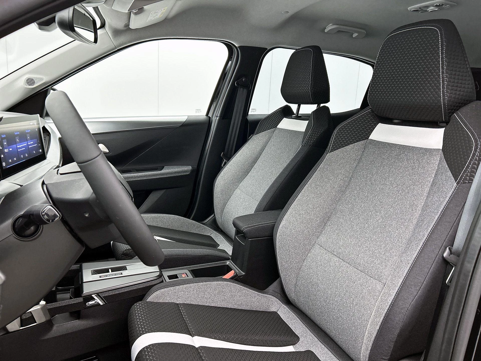 Opel-Frontera-image-31
