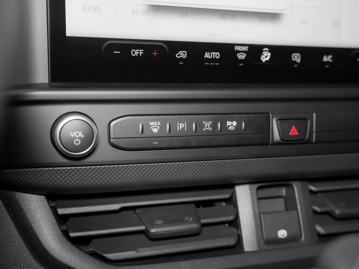 Ford-Transit Custom-image-13