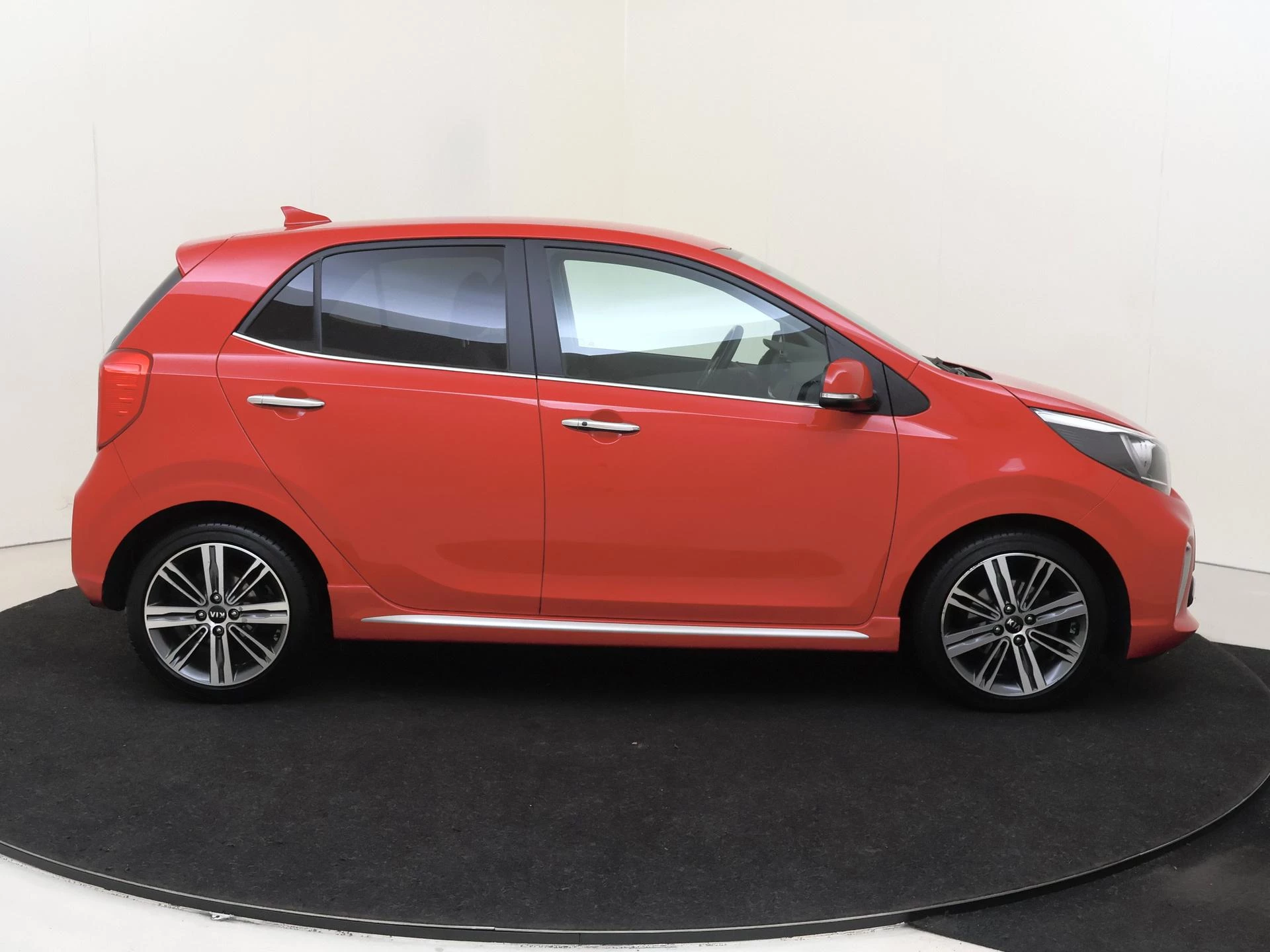 Kia-Picanto-image-8