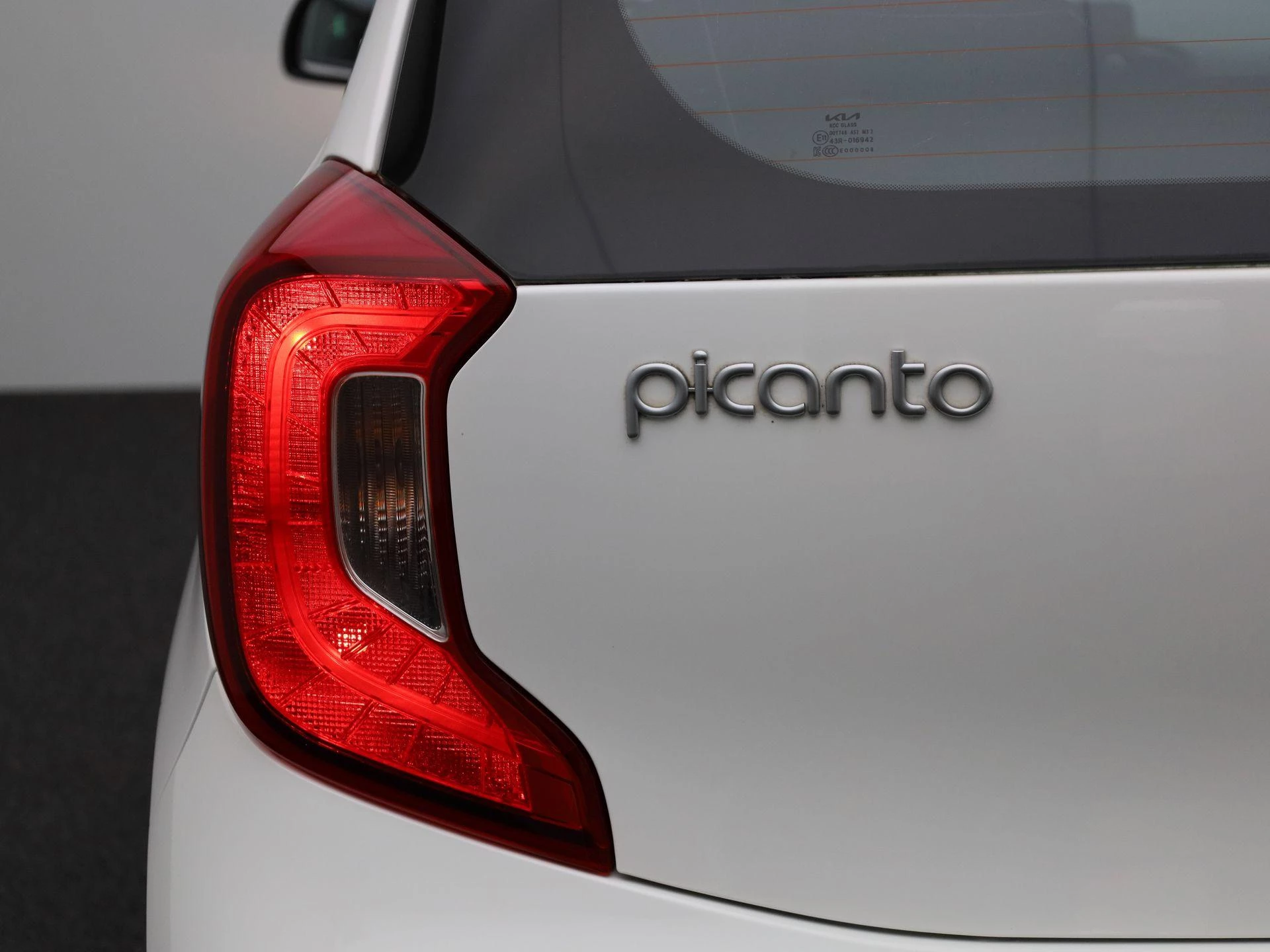 Kia-Picanto-image-32