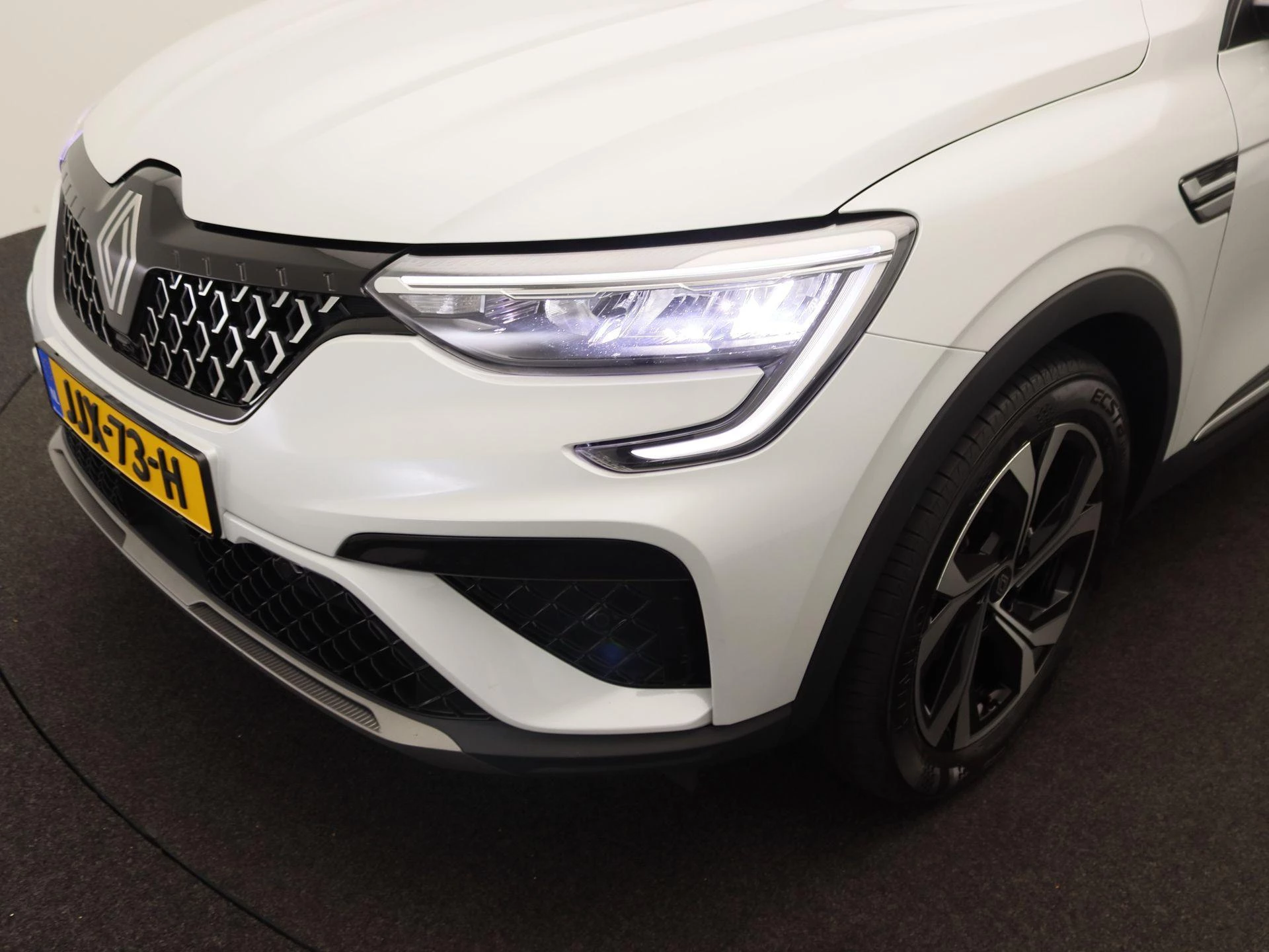 Renault-Arkana-image-15