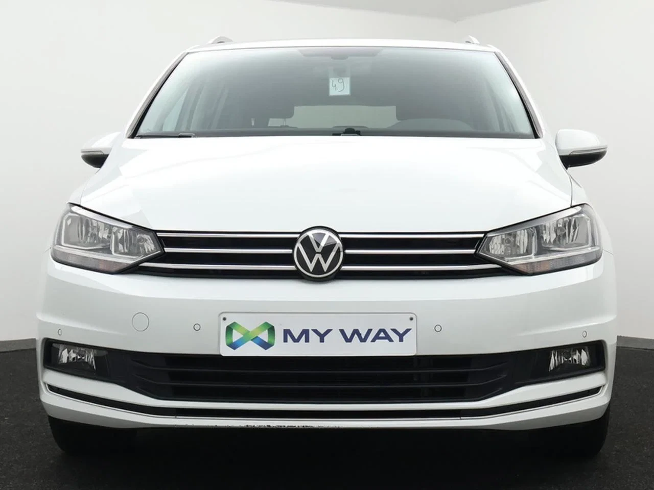 Volkswagen-Touran-image-3