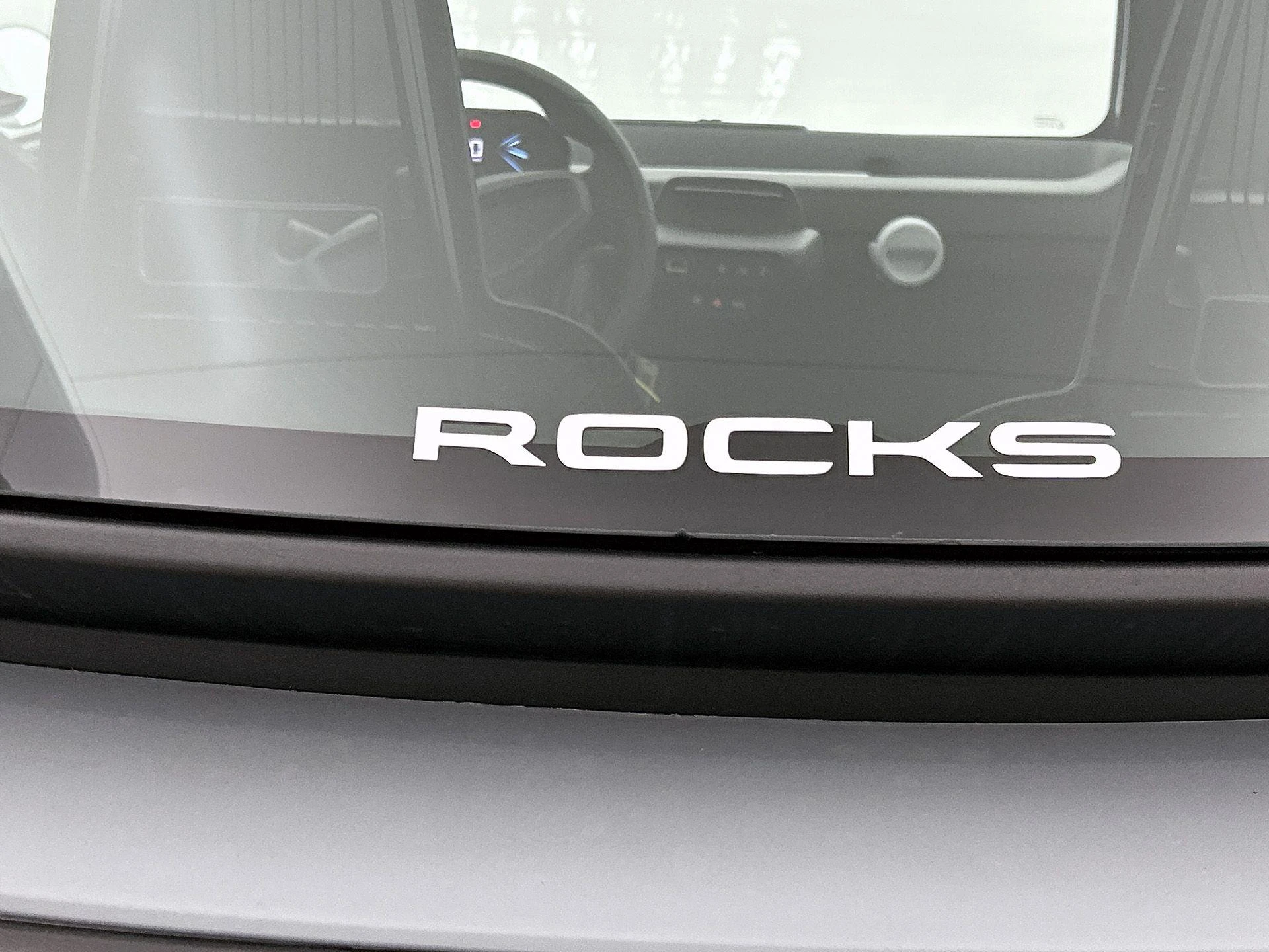 Opel-Rocks-e-image-11
