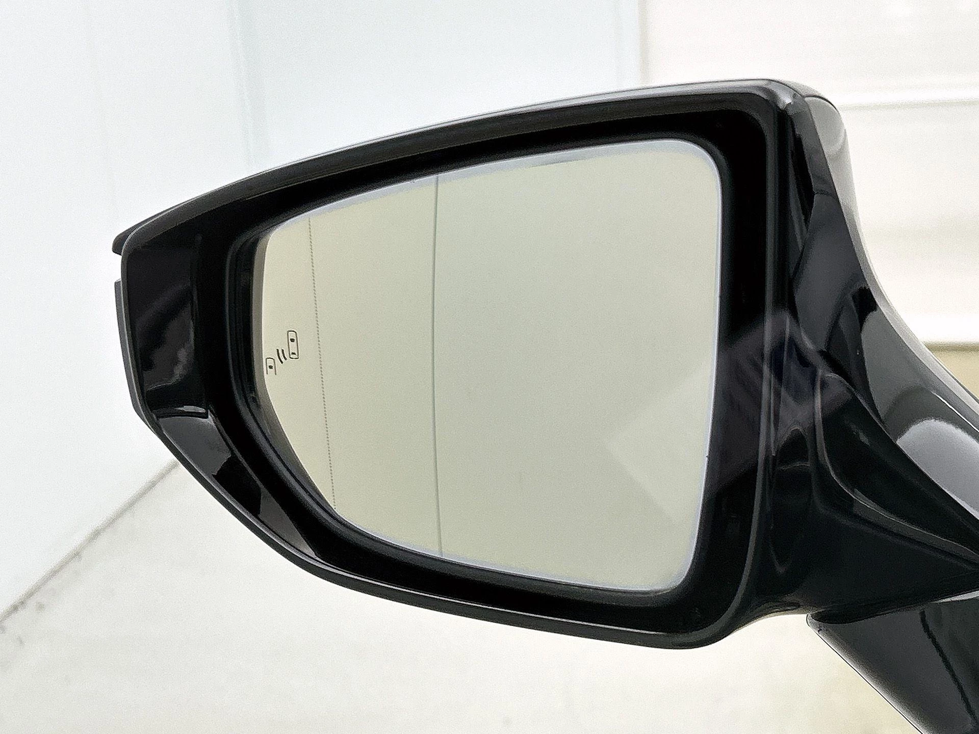 Lexus-UX-image-20