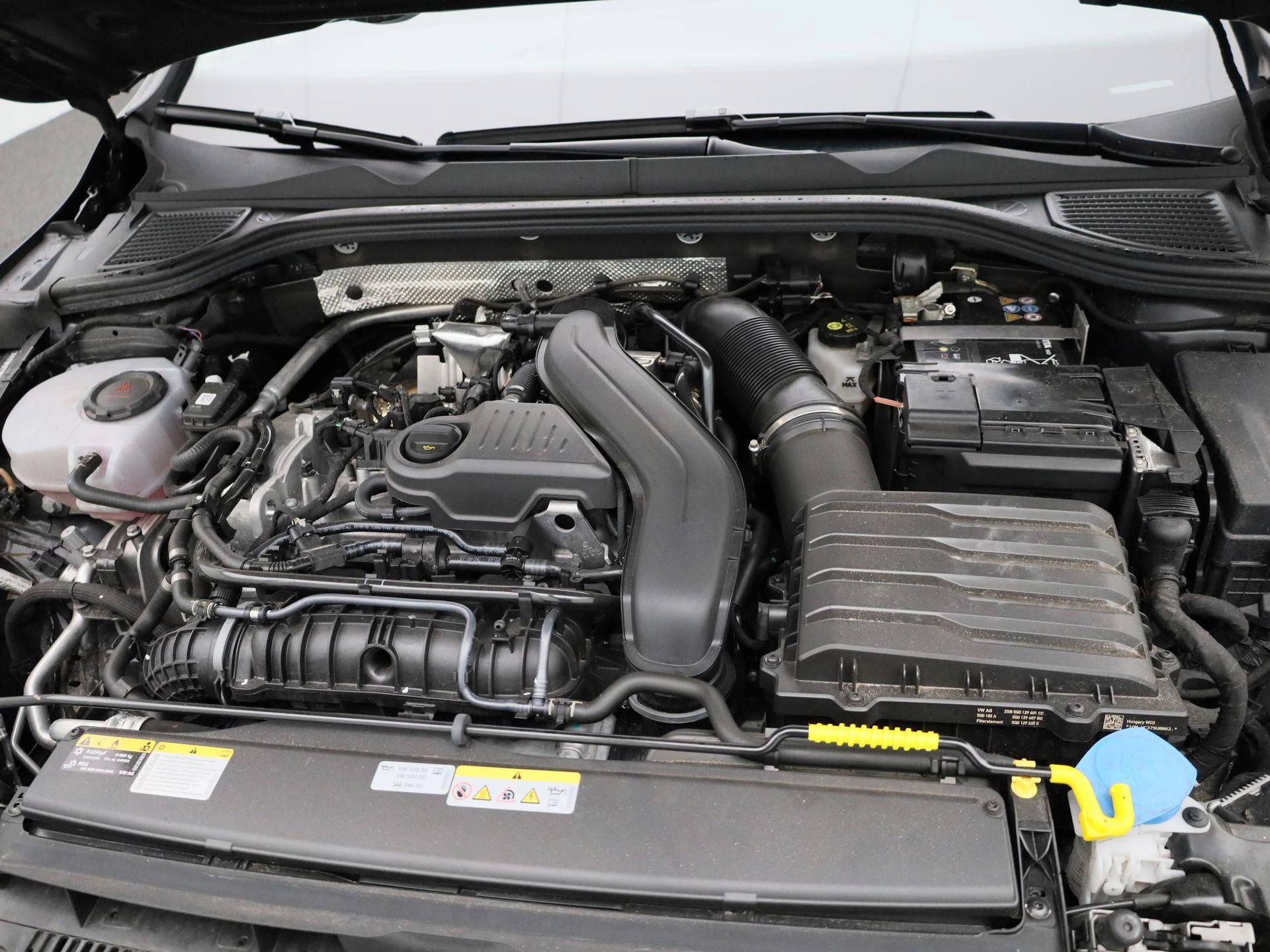 Volkswagen-Golf-image-40