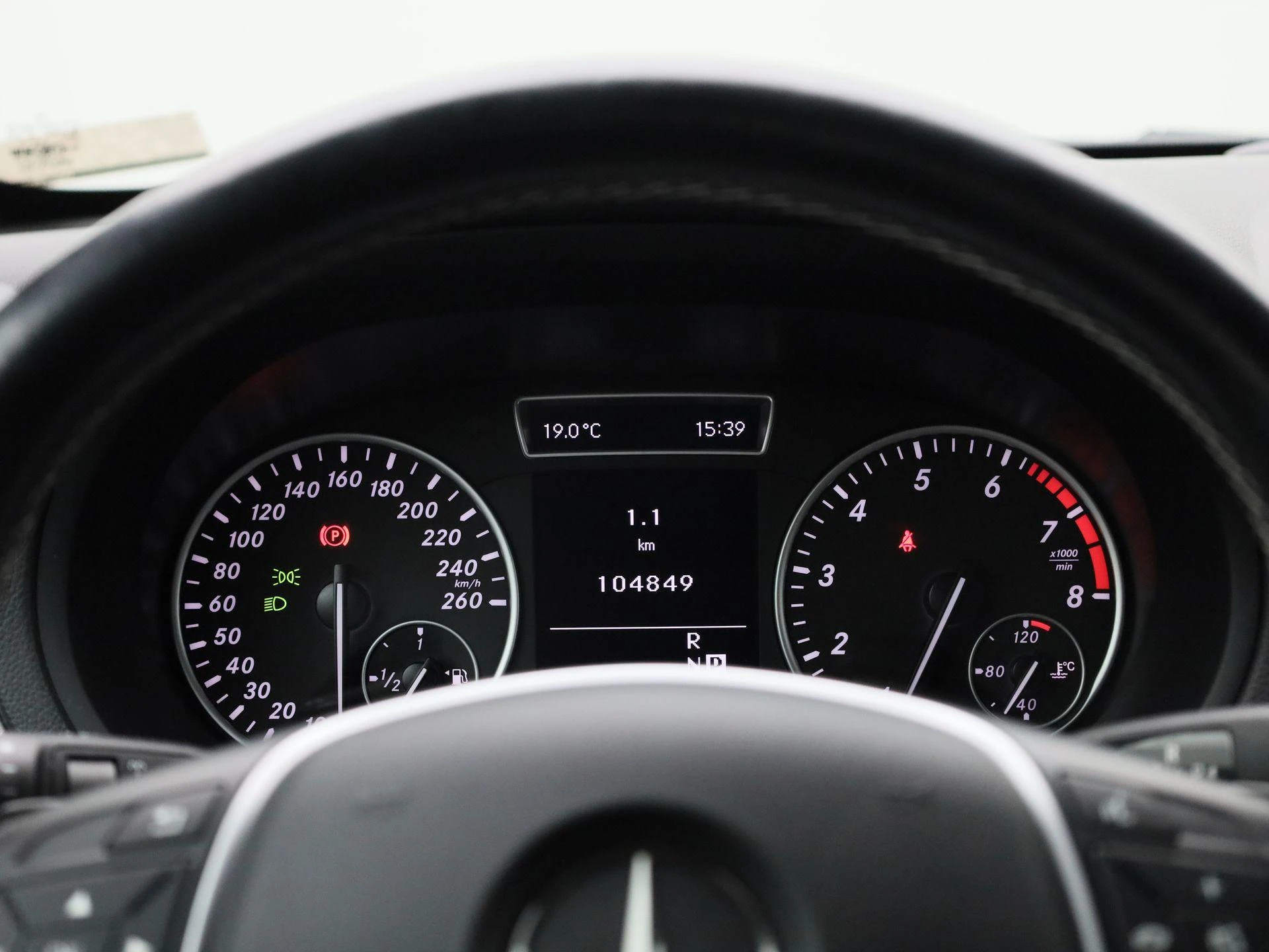 Mercedes-Benz-B-Klasse-image-7