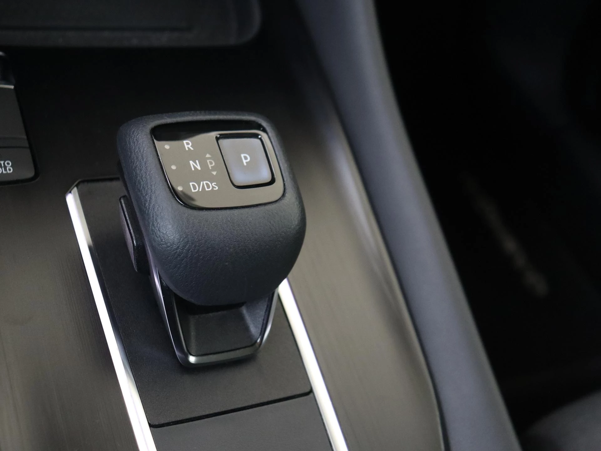 Nissan-QASHQAI-image-14