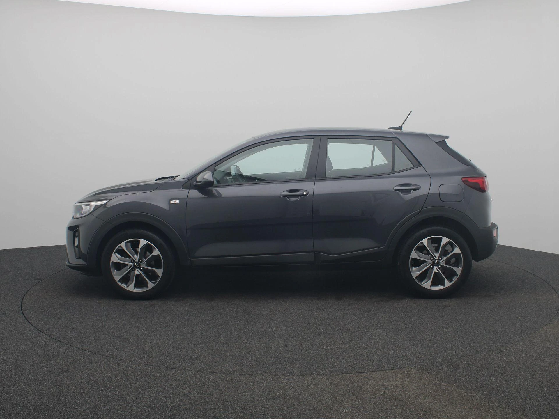 Kia-Stonic-image-1