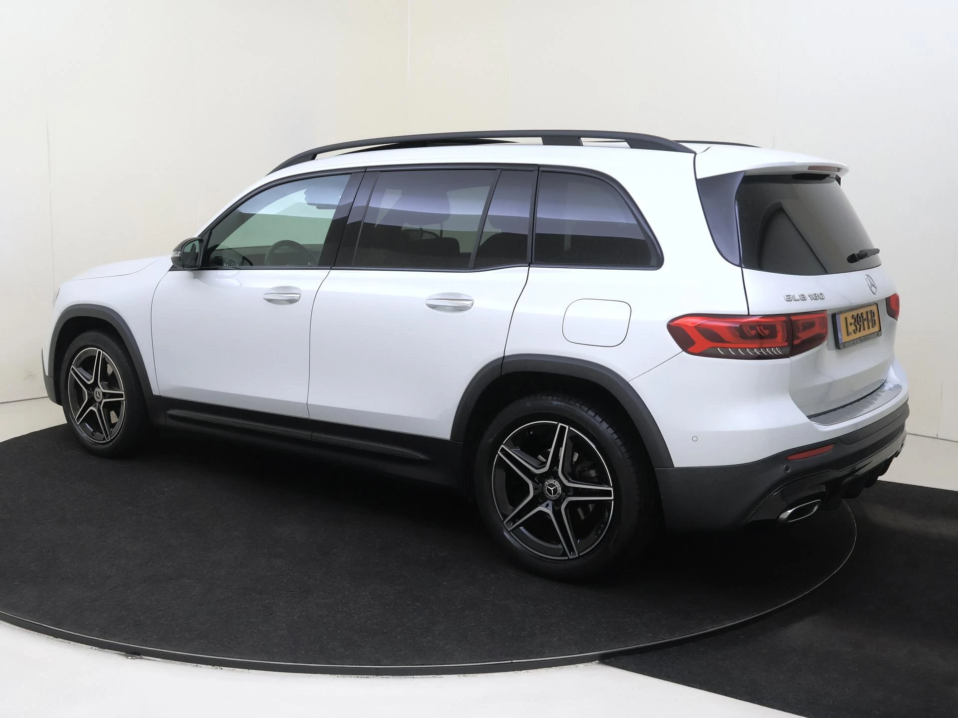 Mercedes-Benz GLB 180 Business Solution AMG
