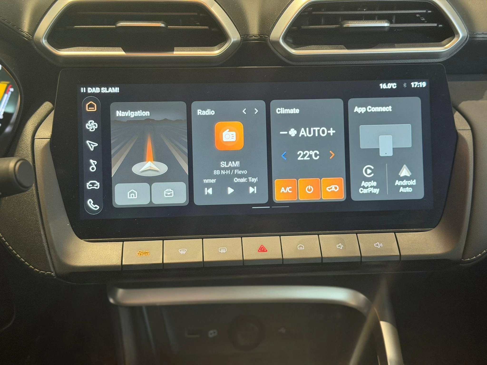 MG ZS 1.5 Hybrid+ Aut. Luxury