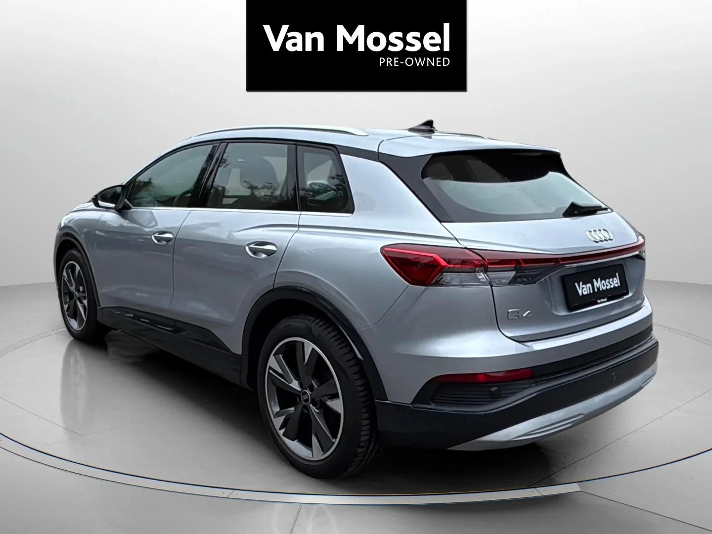 Audi-Q4 e-tron-image-2