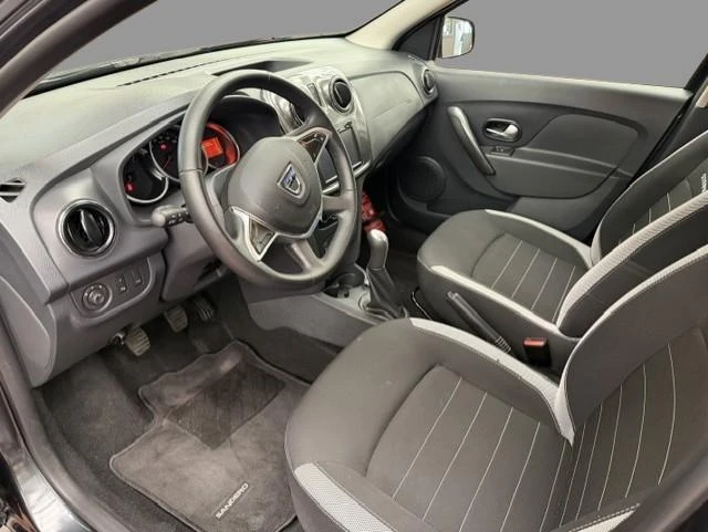 Dacia-Sandero Stepway-image-7