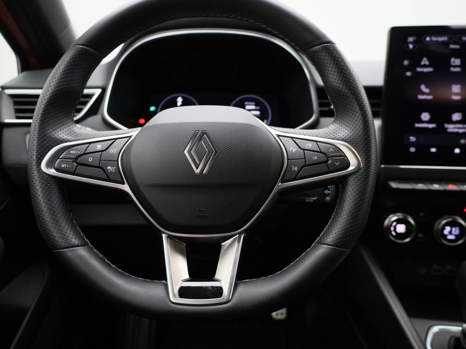 Renault Clio - 7